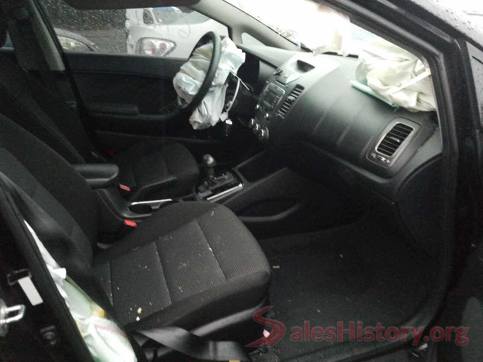 3KPFK4A79JE235108 2018 KIA FORTE