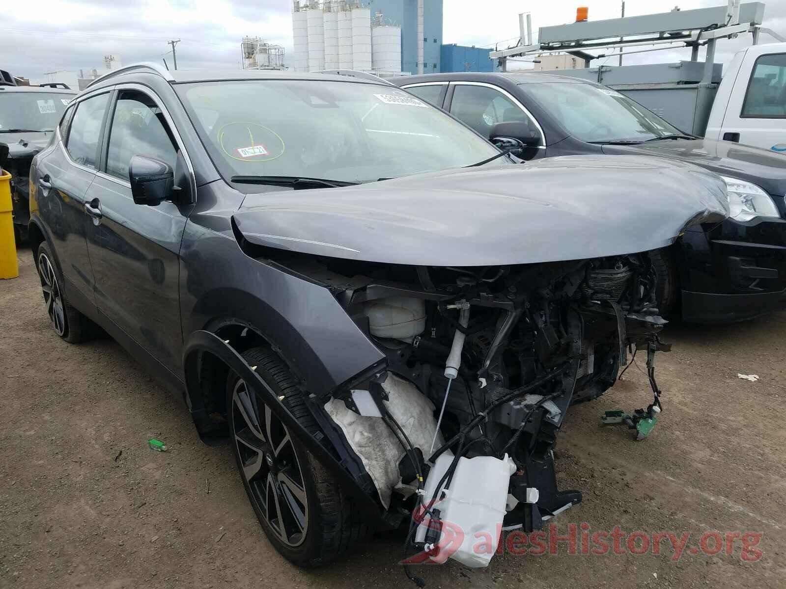 KNMAT2MT7GP680427 2017 NISSAN ROGUE