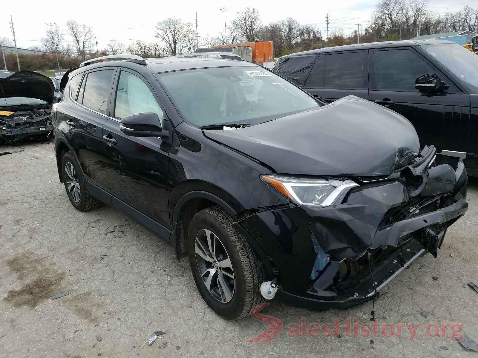 2T3RFREV3HW633663 2017 TOYOTA RAV4