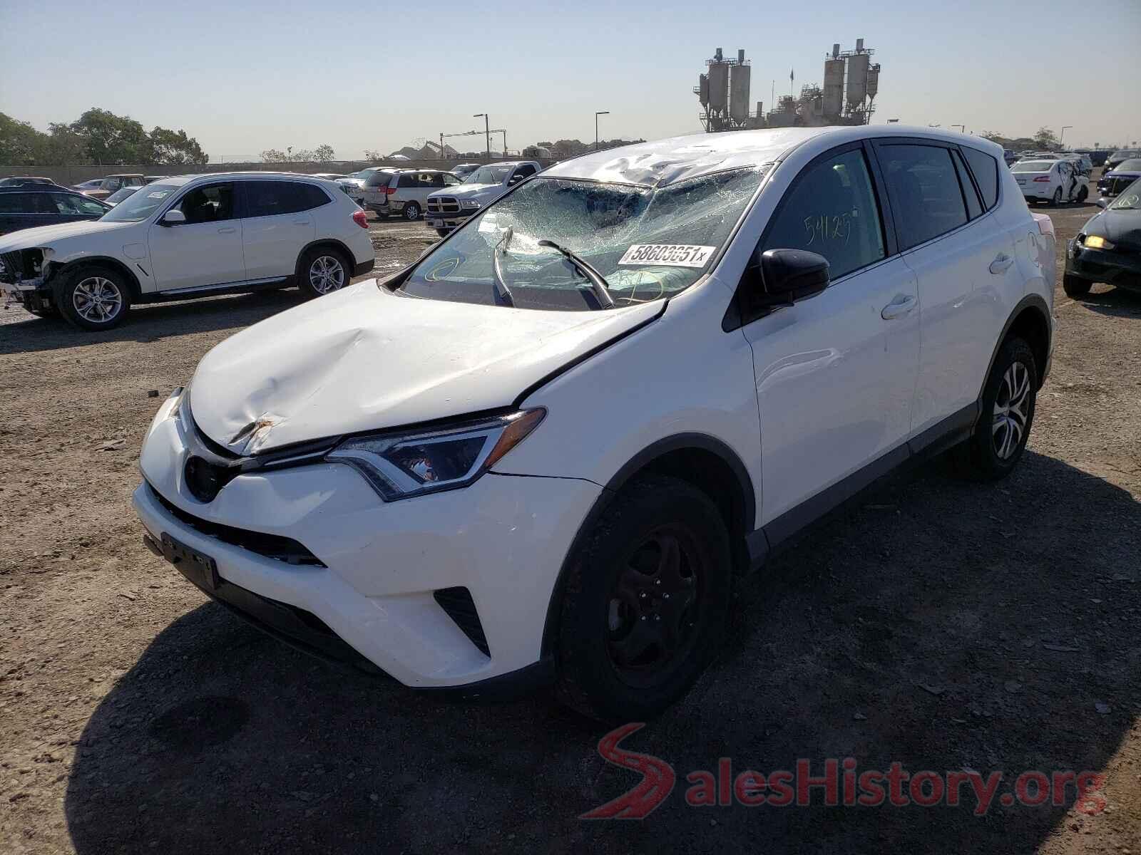 JTMZFREVXJJ187371 2018 TOYOTA RAV4