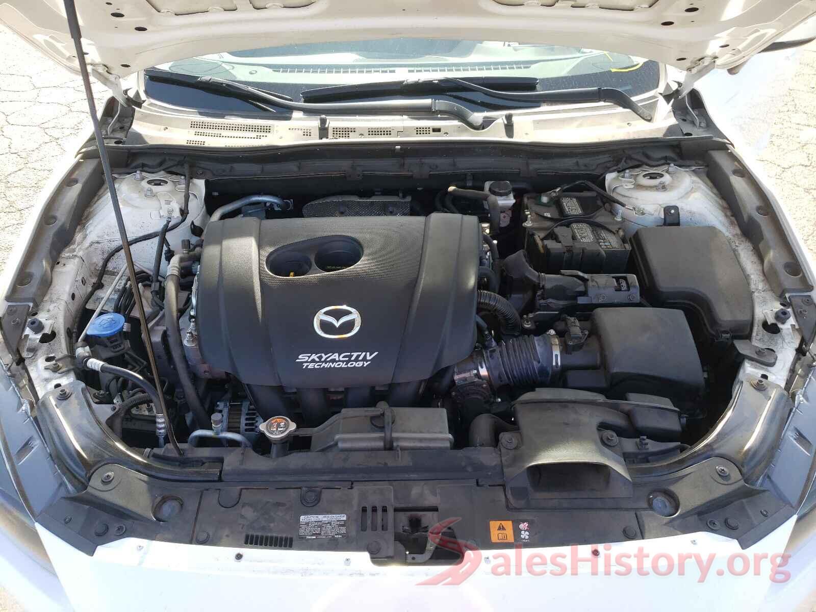 3MZBN1W30JM176916 2018 MAZDA 3