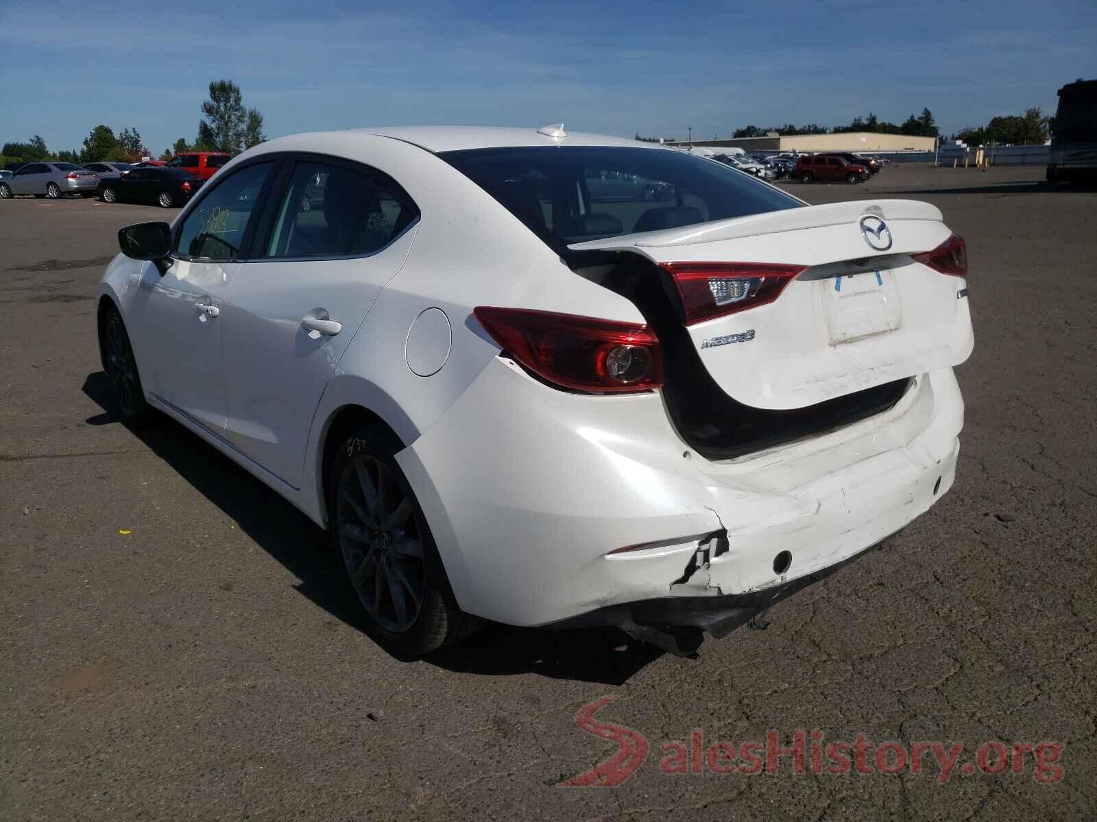 3MZBN1W30JM176916 2018 MAZDA 3