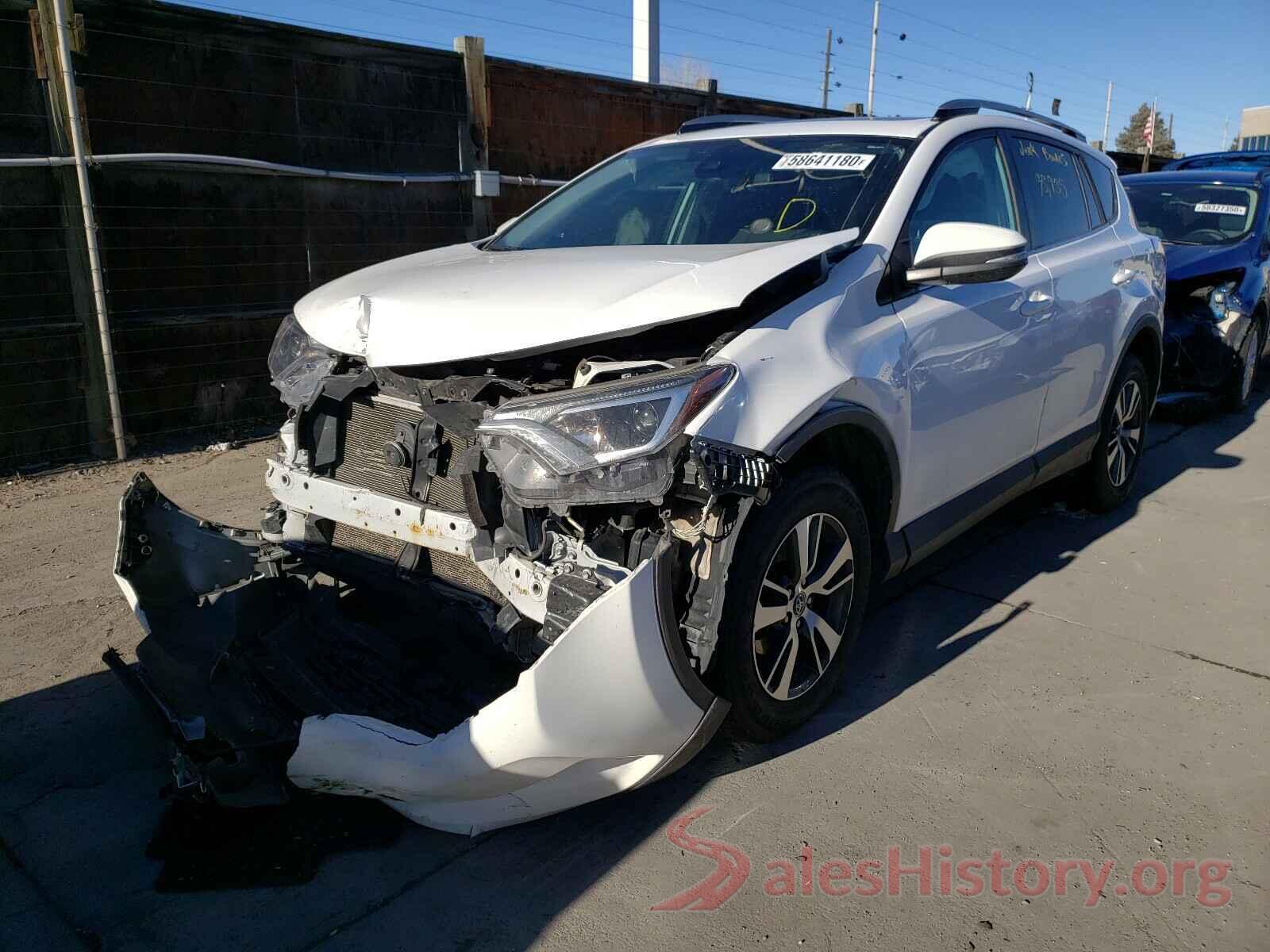 2T3RFREV2HW576775 2017 TOYOTA RAV4