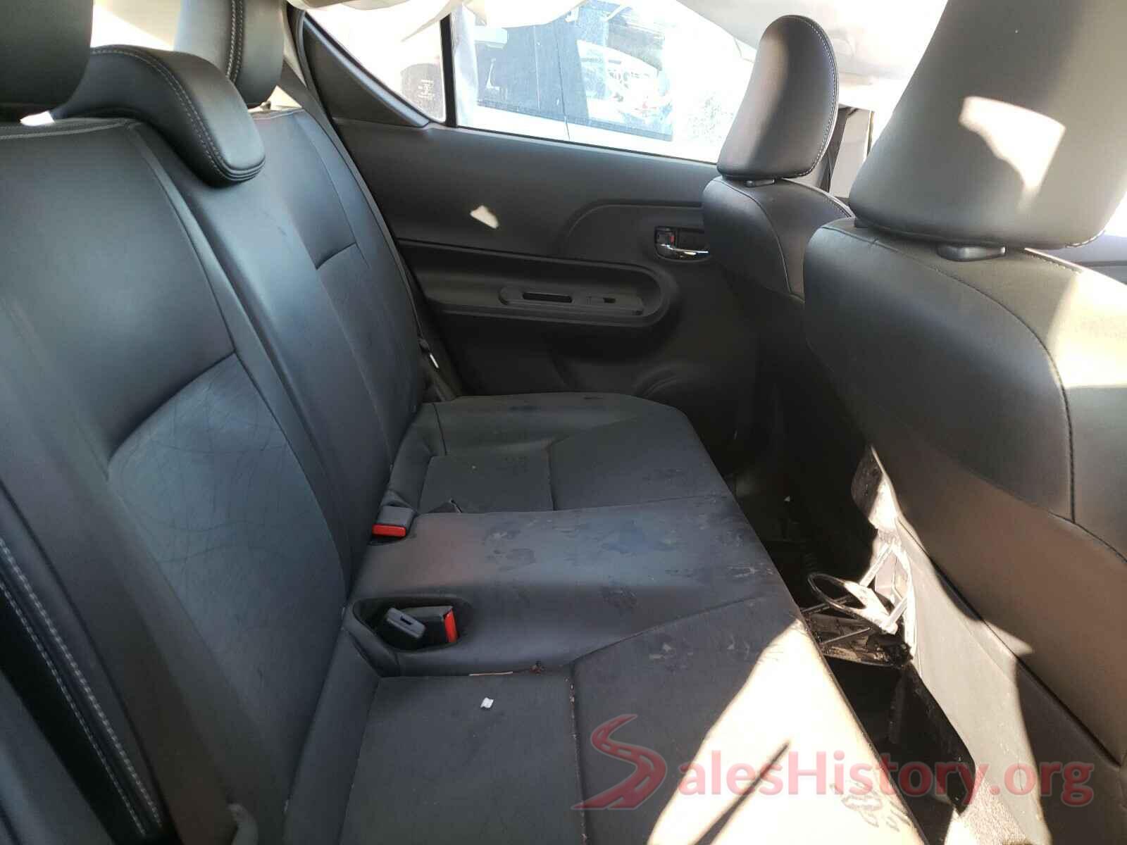 JTDKDTB32H1592030 2017 TOYOTA PRIUS