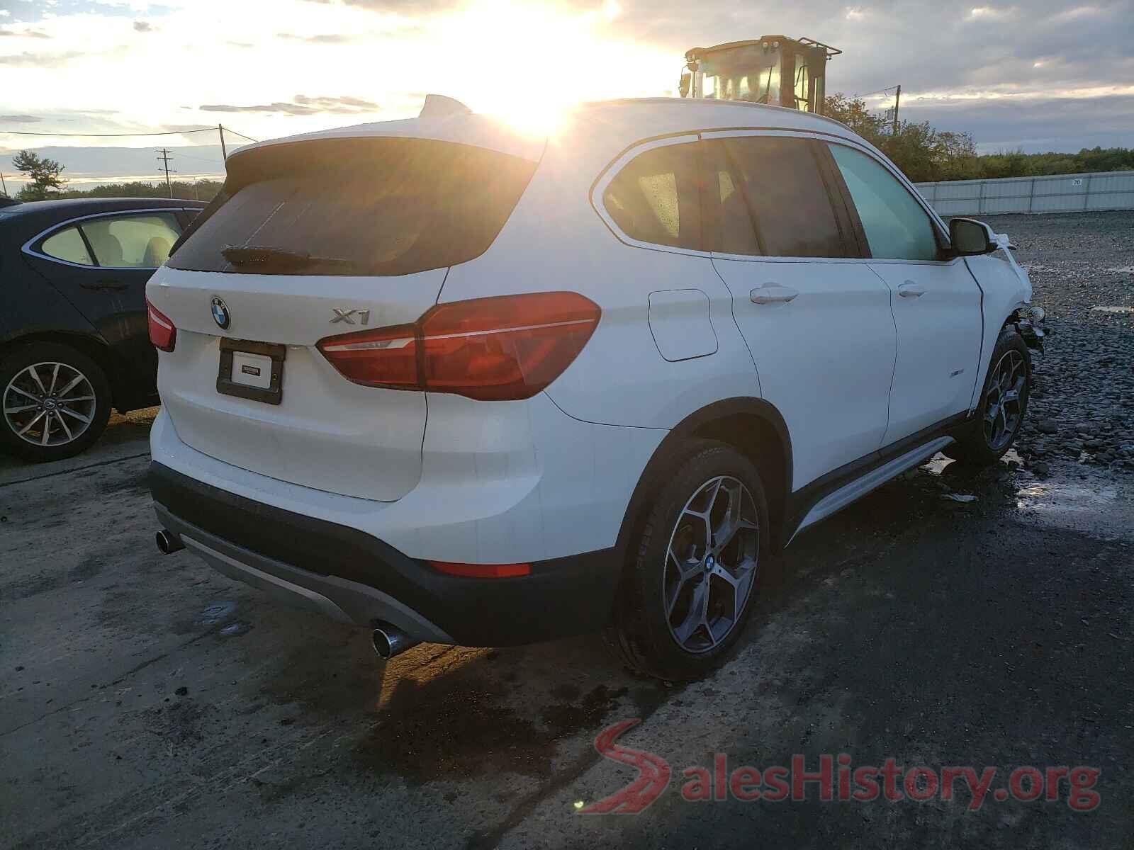 WBXHT3C37J5F89477 2018 BMW X1