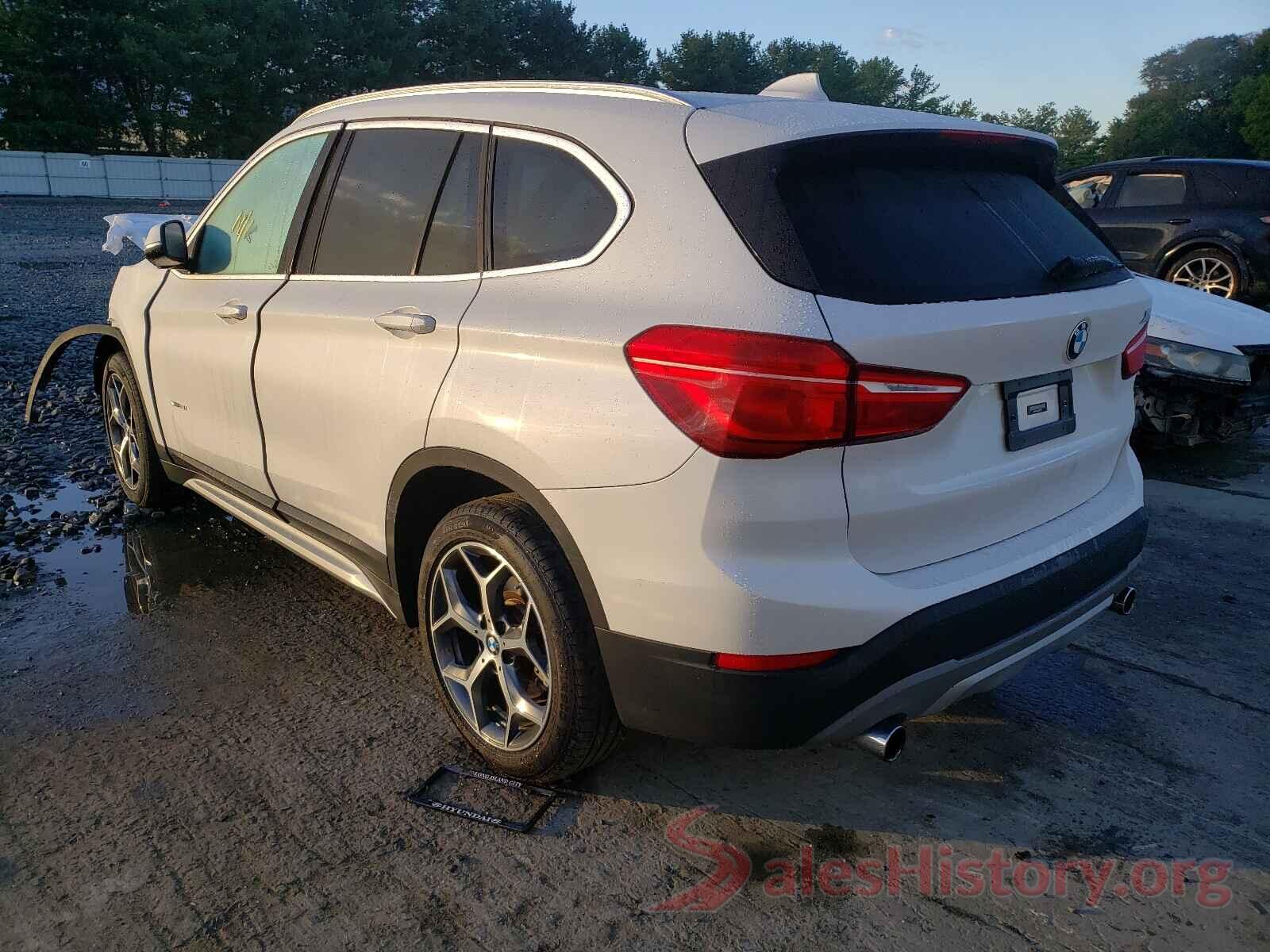 WBXHT3C37J5F89477 2018 BMW X1