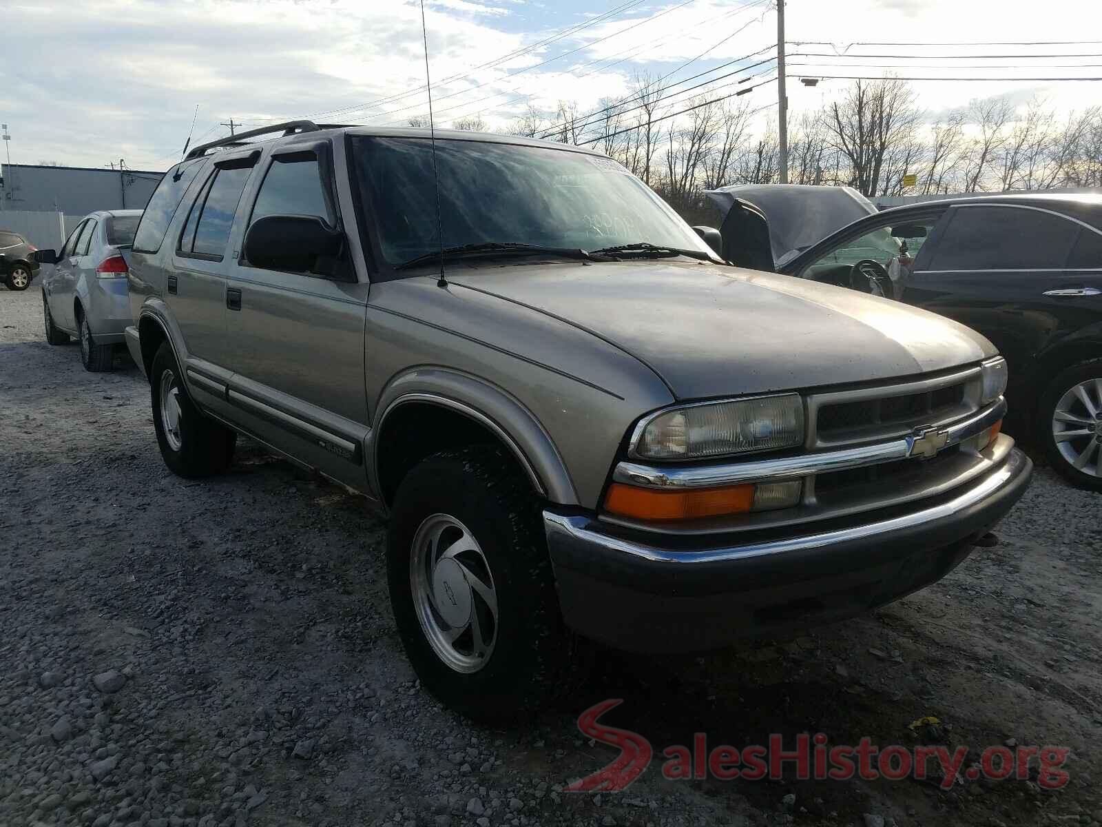 1GNDT13W312171384 2001 CHEVROLET BLAZER