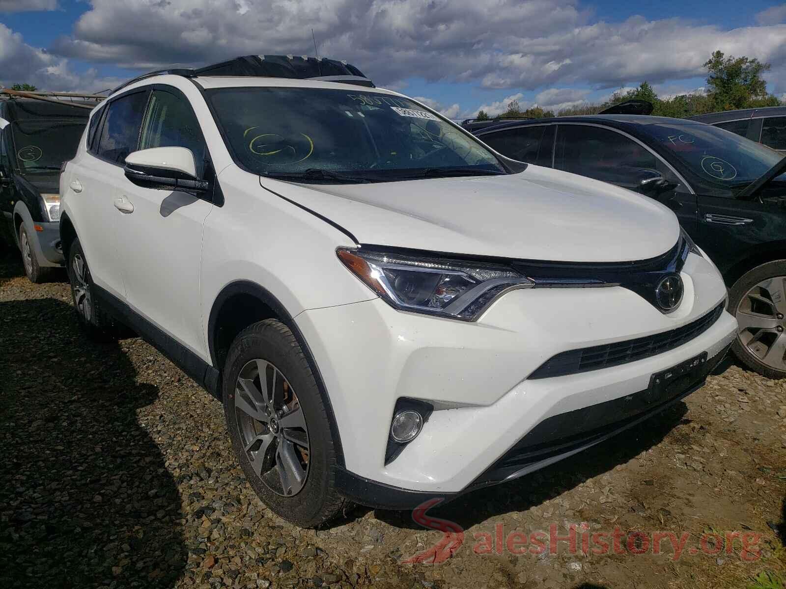 JTMRFREV1HD204552 2017 TOYOTA RAV4