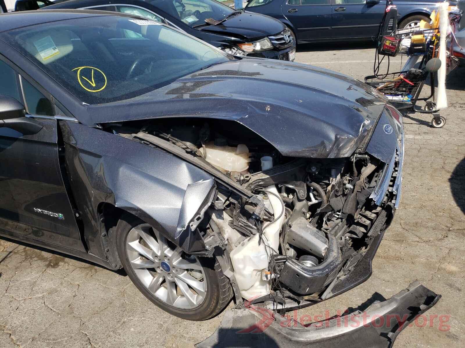 3FA6P0LU8HR385555 2017 FORD FUSION