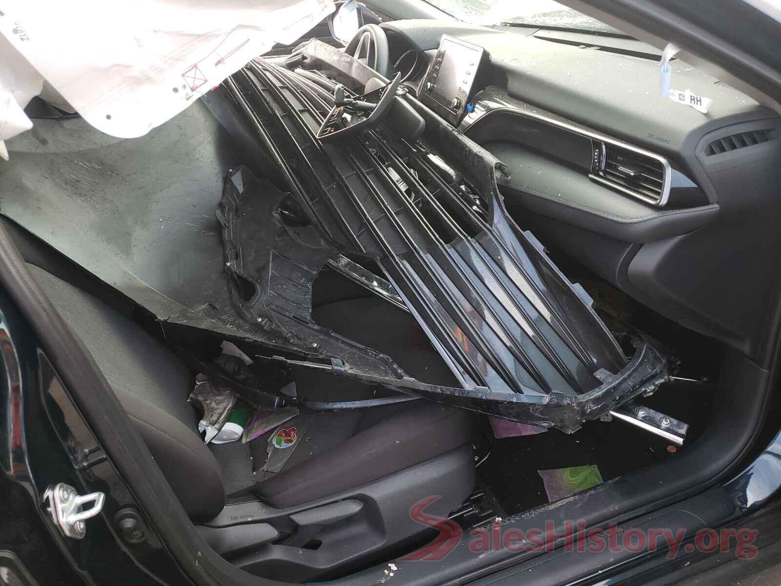 4T1C11AK9MU526931 2021 TOYOTA CAMRY