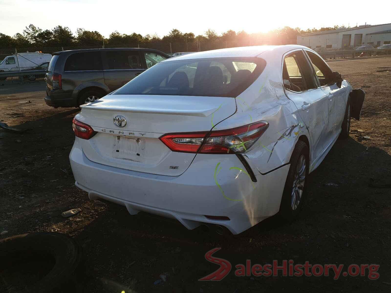 4T1B11HK9JU122072 2018 TOYOTA CAMRY