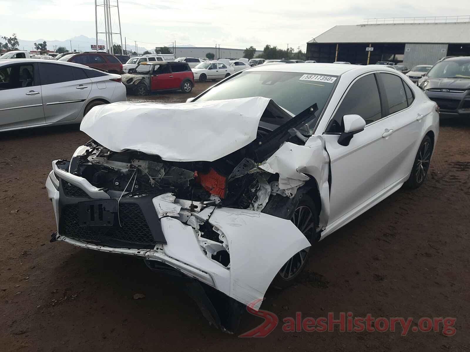 4T1B11HK8KU692369 2019 TOYOTA CAMRY