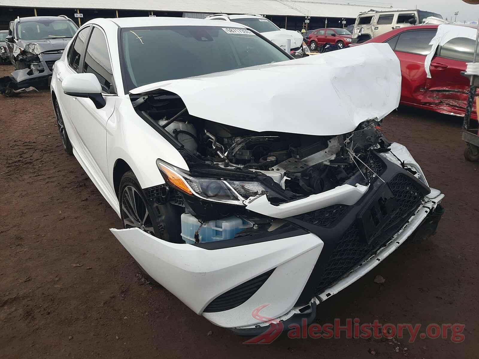 4T1B11HK8KU692369 2019 TOYOTA CAMRY