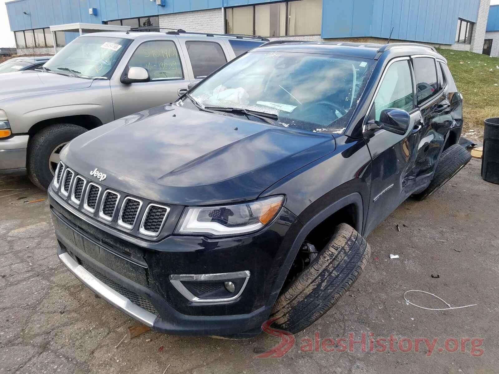 3C4NJDCB7JT341438 2018 JEEP COMPASS