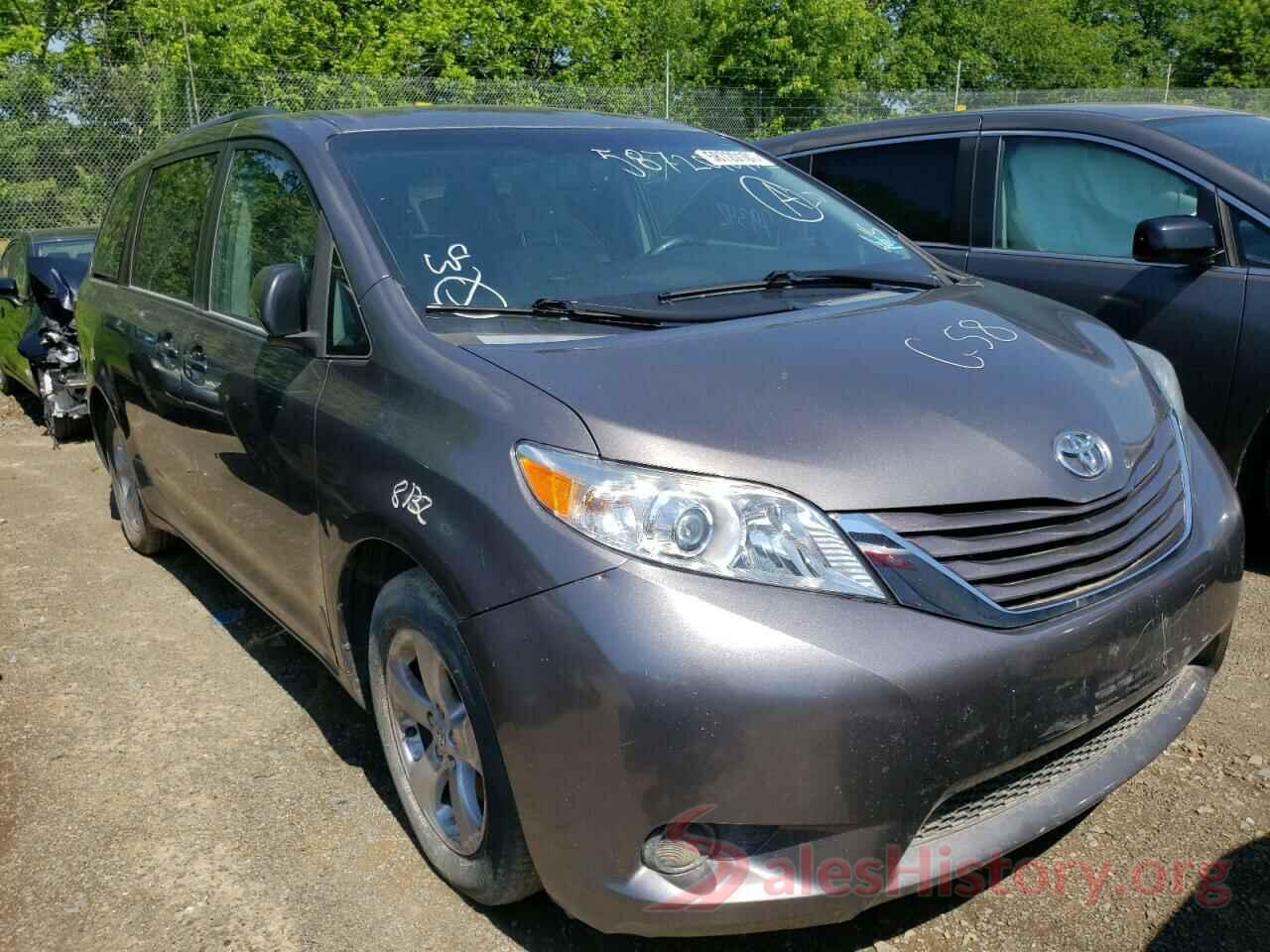 5TDKK3DC9FS647107 2015 TOYOTA SIENNA