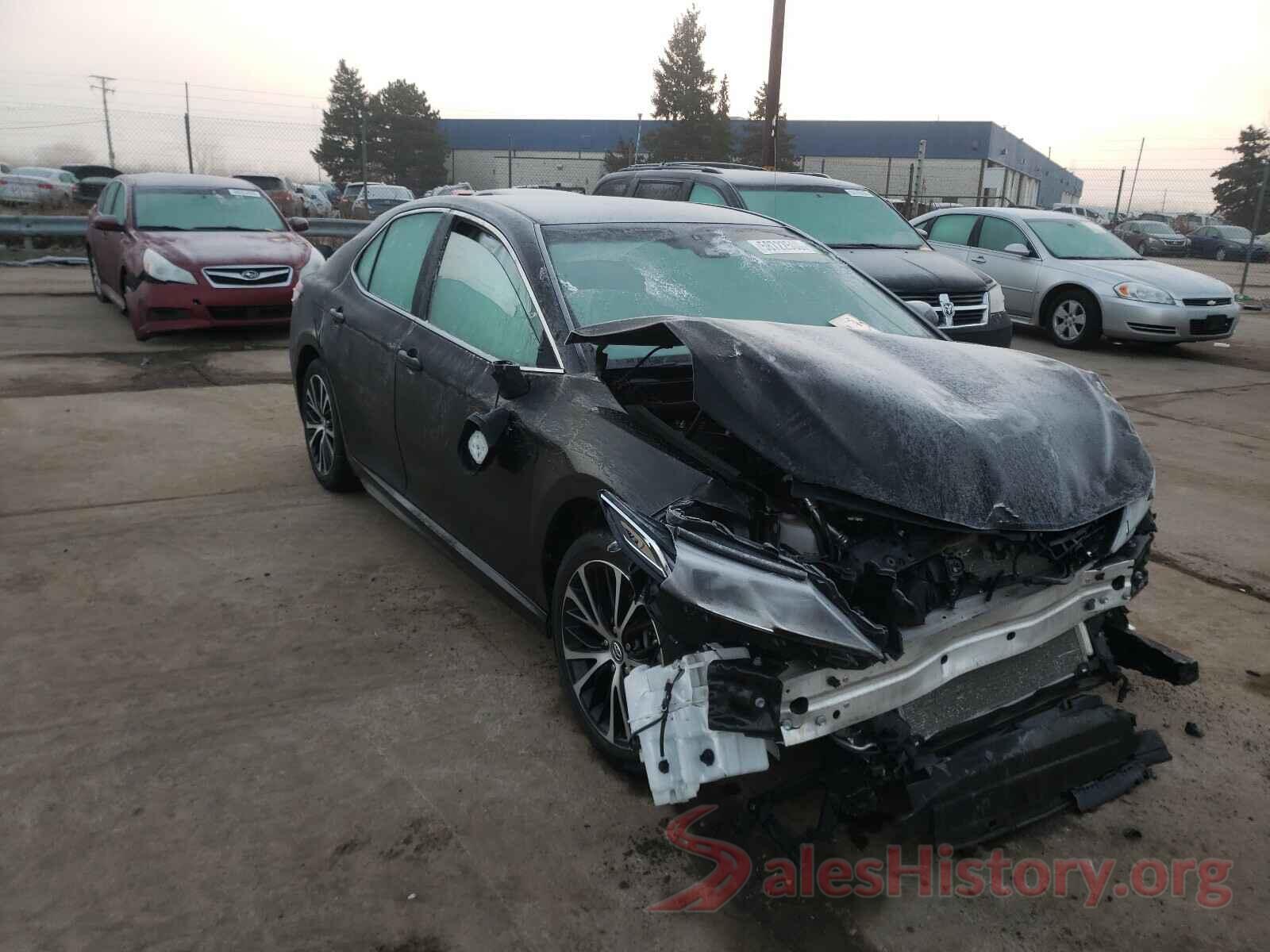 4T1B11HK0JU657291 2018 TOYOTA CAMRY