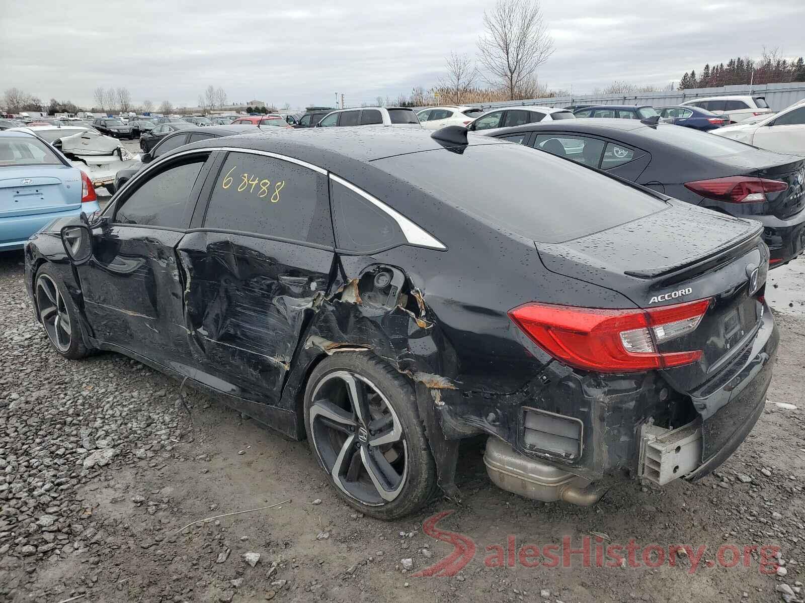 1HGCV1F34JA807334 2018 HONDA ACCORD