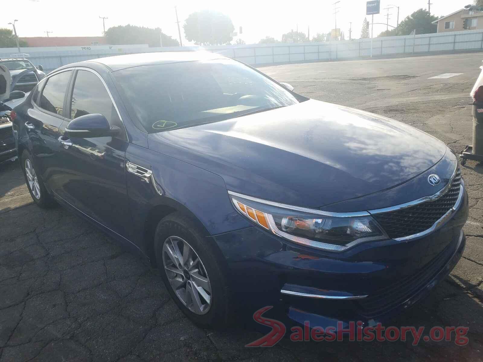 5XXGT4L30JG207474 2018 KIA OPTIMA