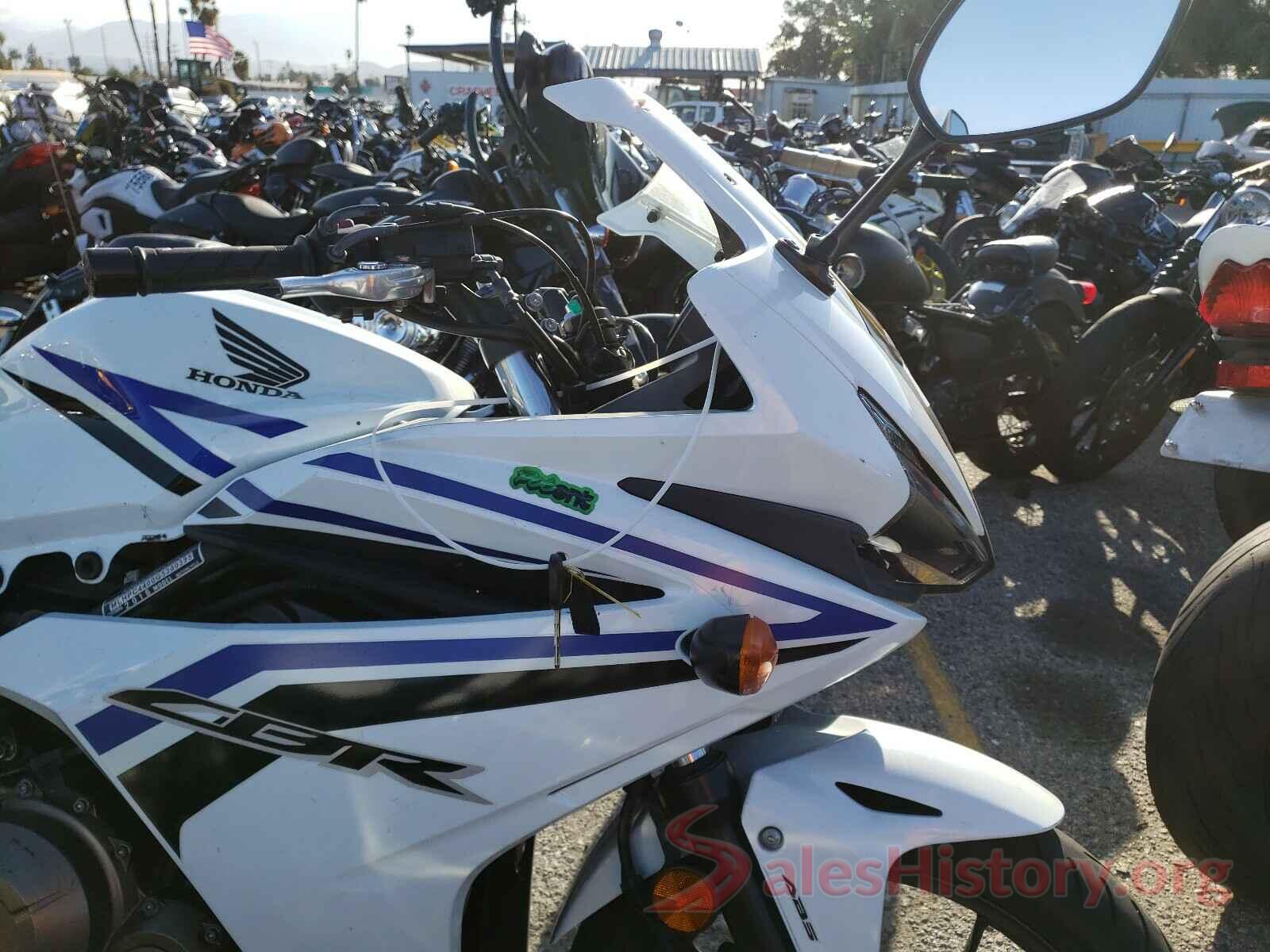 MLHPC4400G5300395 2016 HONDA CBR CYCLE