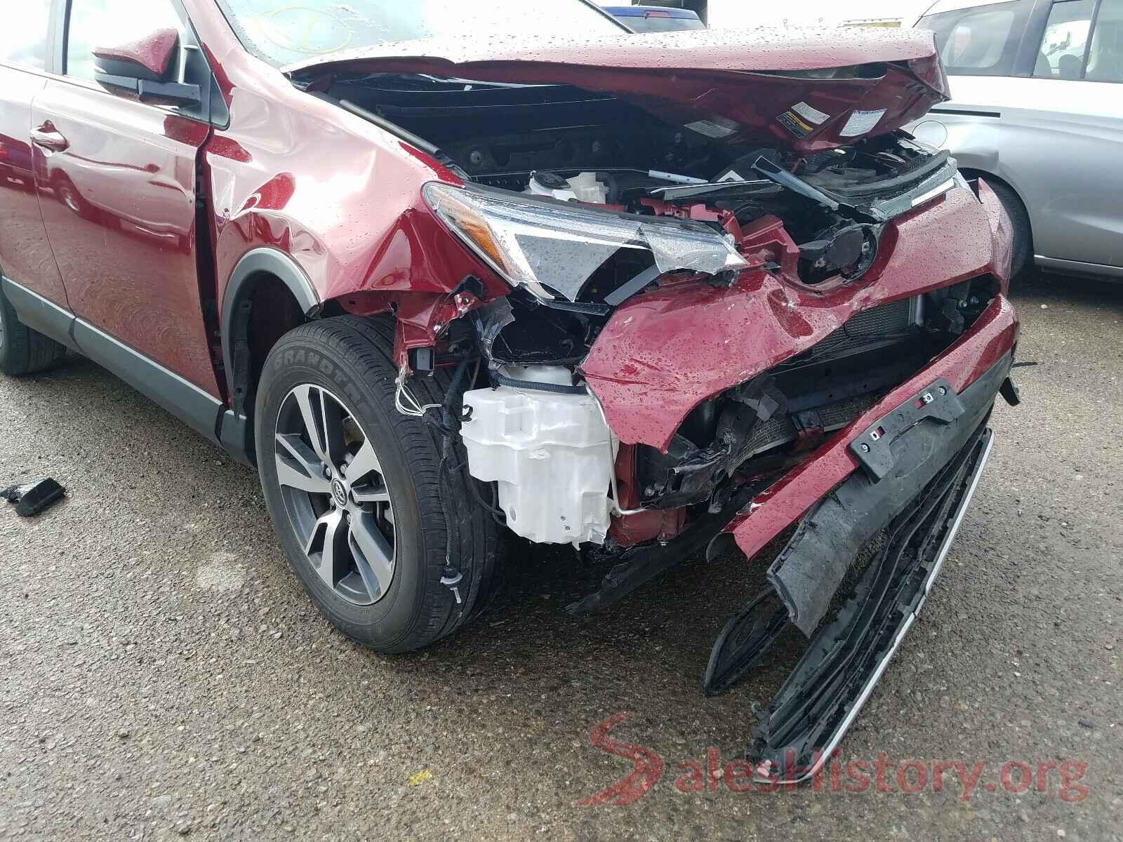 JTMRFREV3JD221956 2018 TOYOTA RAV4