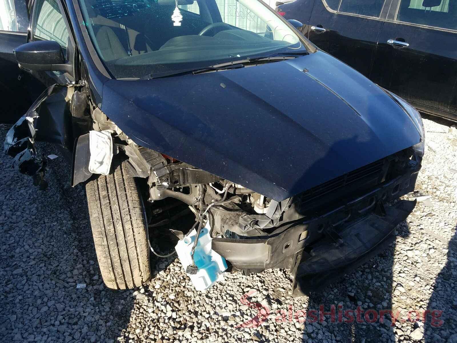 1FADP3F24JL210100 2018 FORD FOCUS