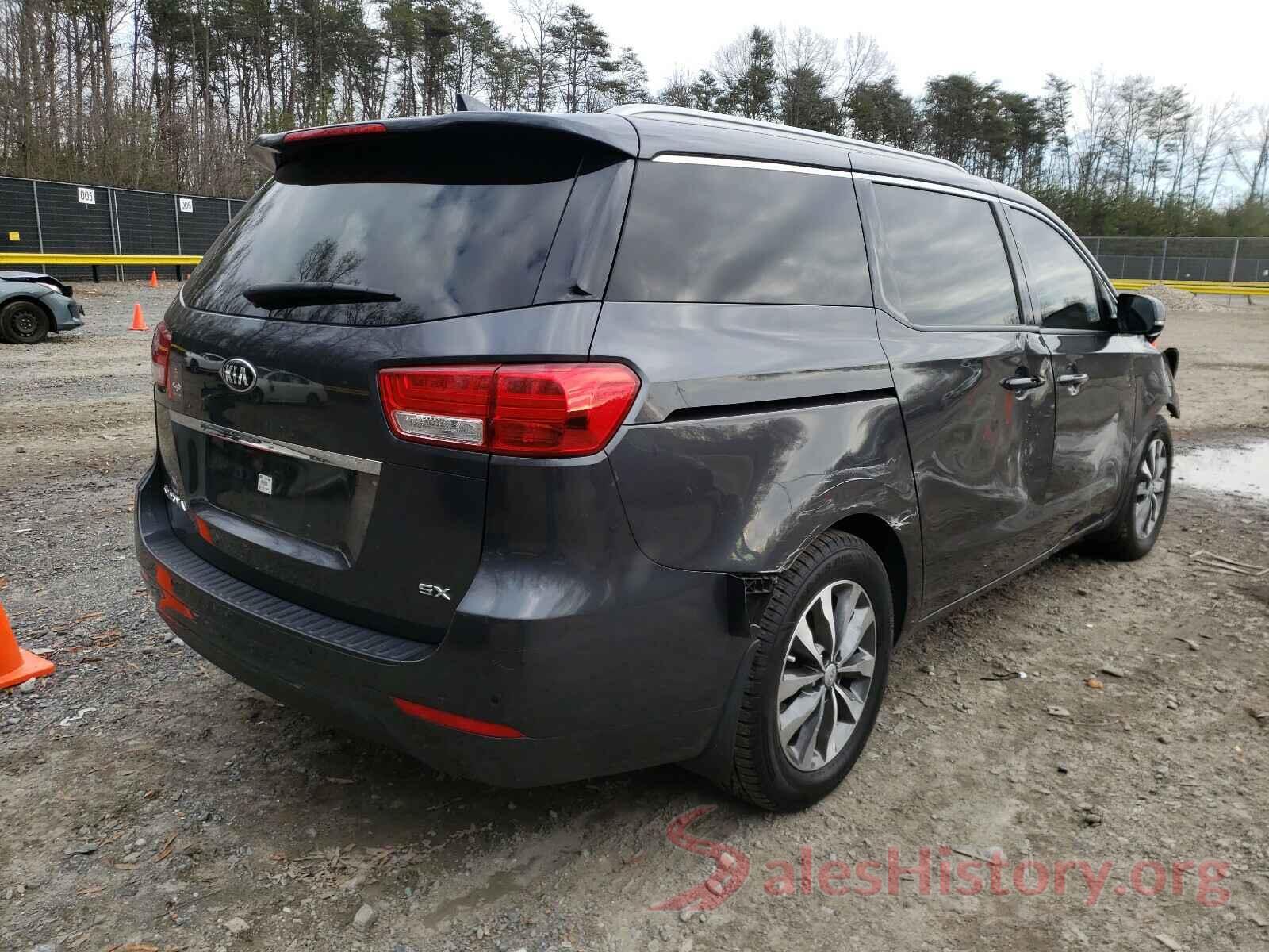 KNDMC5C15H6343938 2017 KIA SEDONA