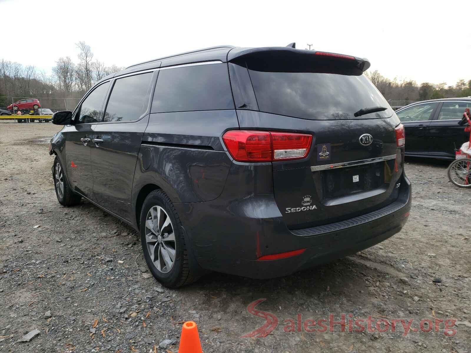 KNDMC5C15H6343938 2017 KIA SEDONA