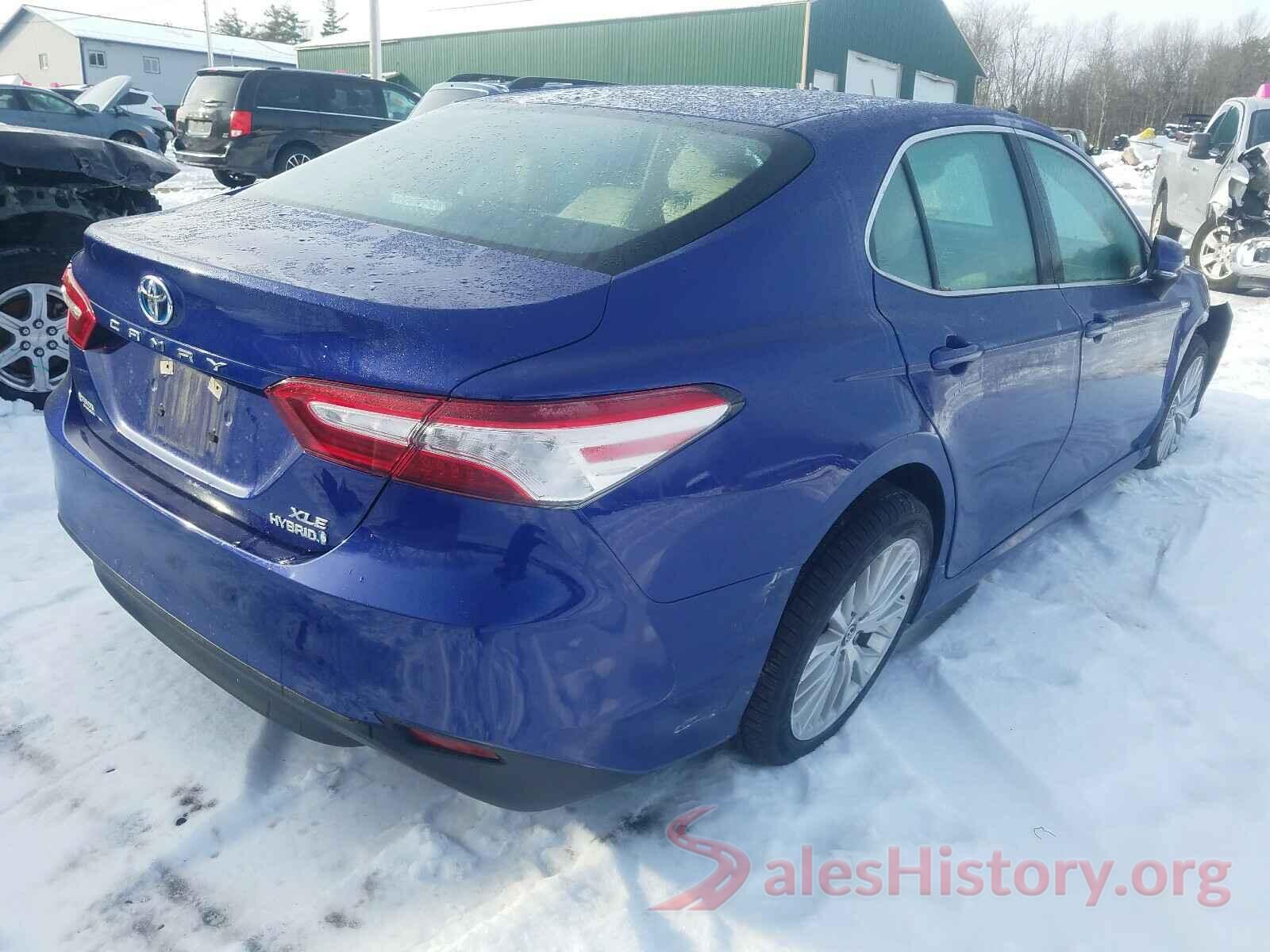 4T1B21HK7JU510561 2018 TOYOTA CAMRY