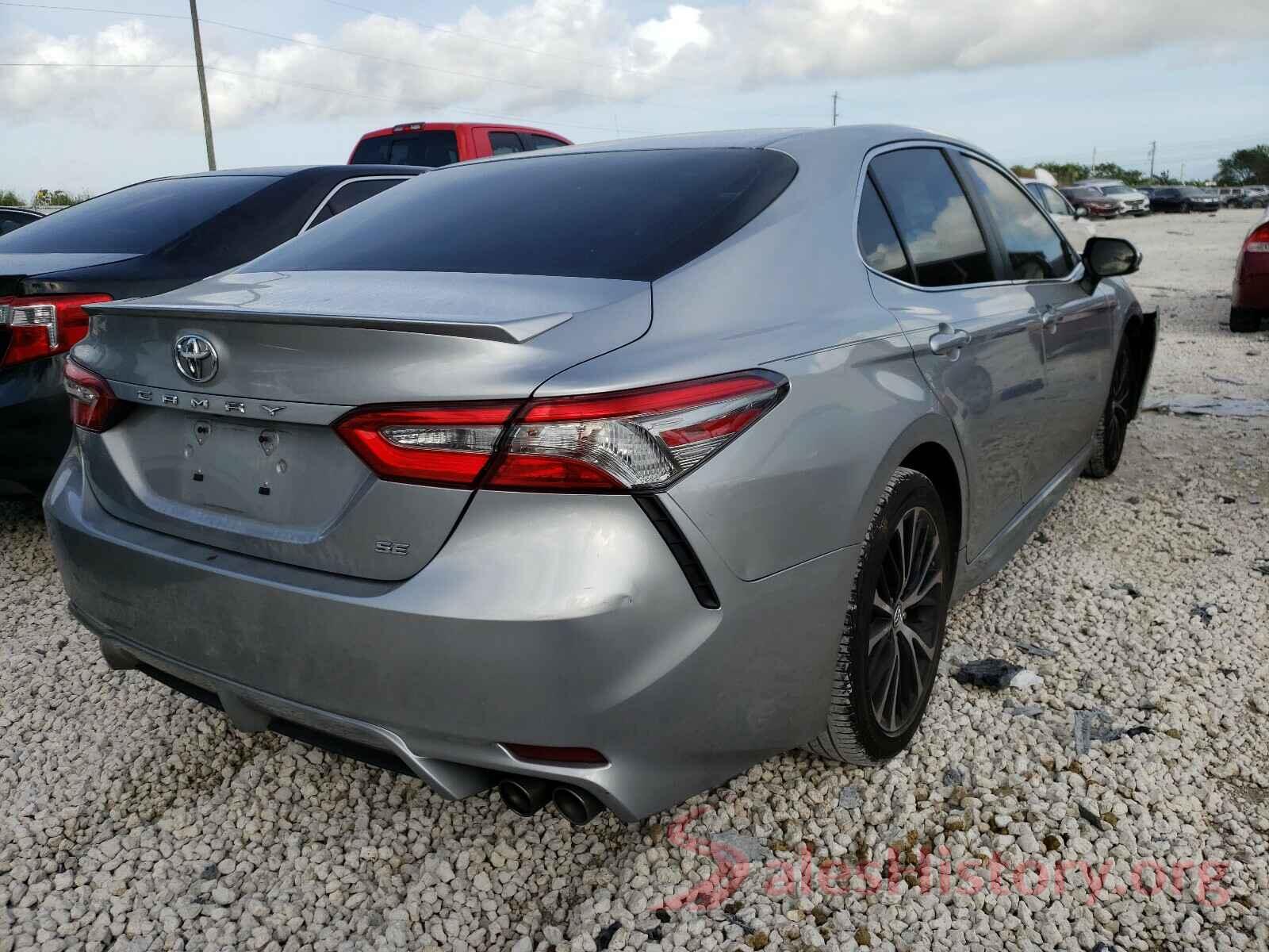 4T1B11HK3JU546668 2018 TOYOTA CAMRY