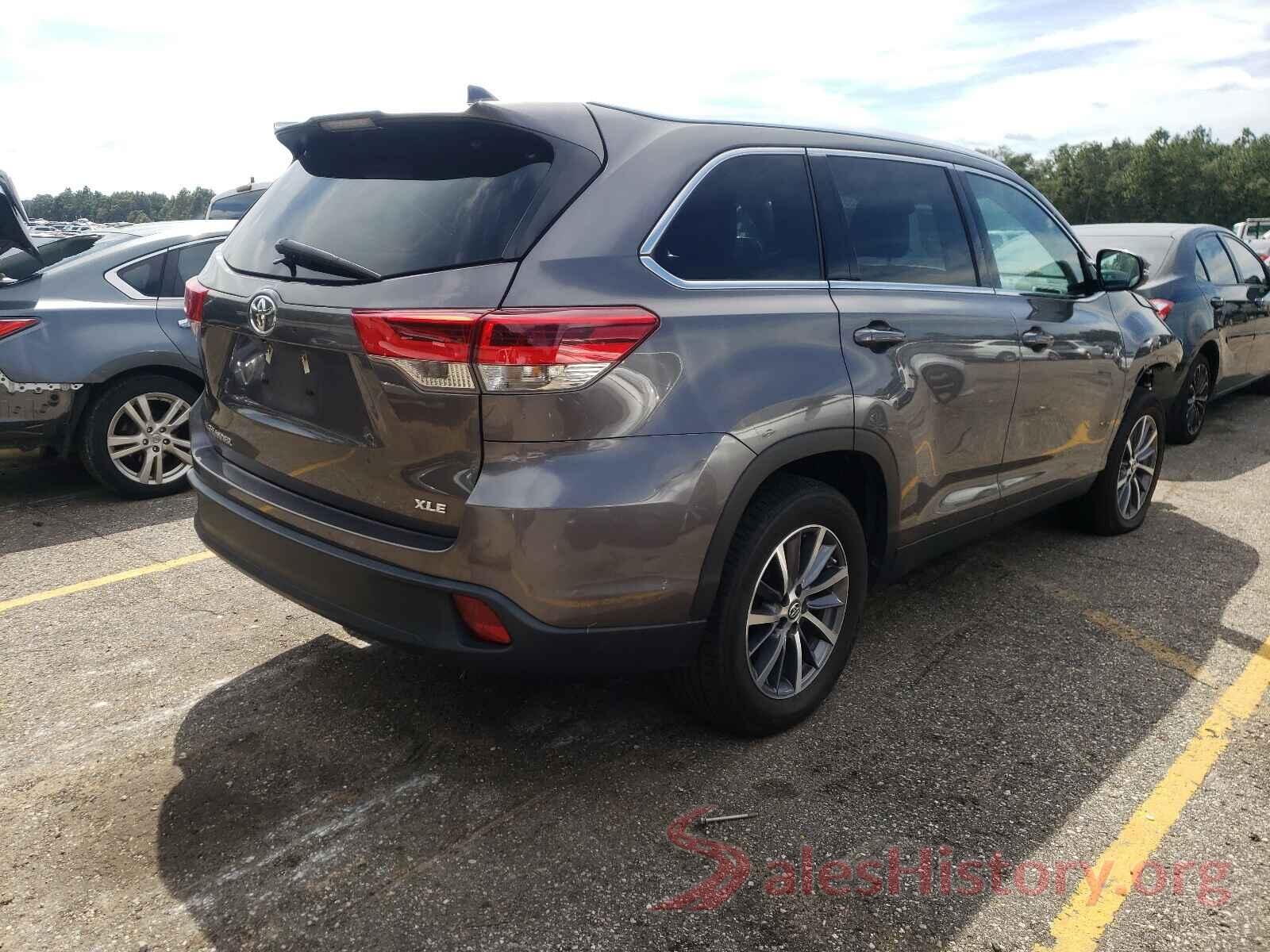 5TDKZRFHXKS556297 2019 TOYOTA HIGHLANDER