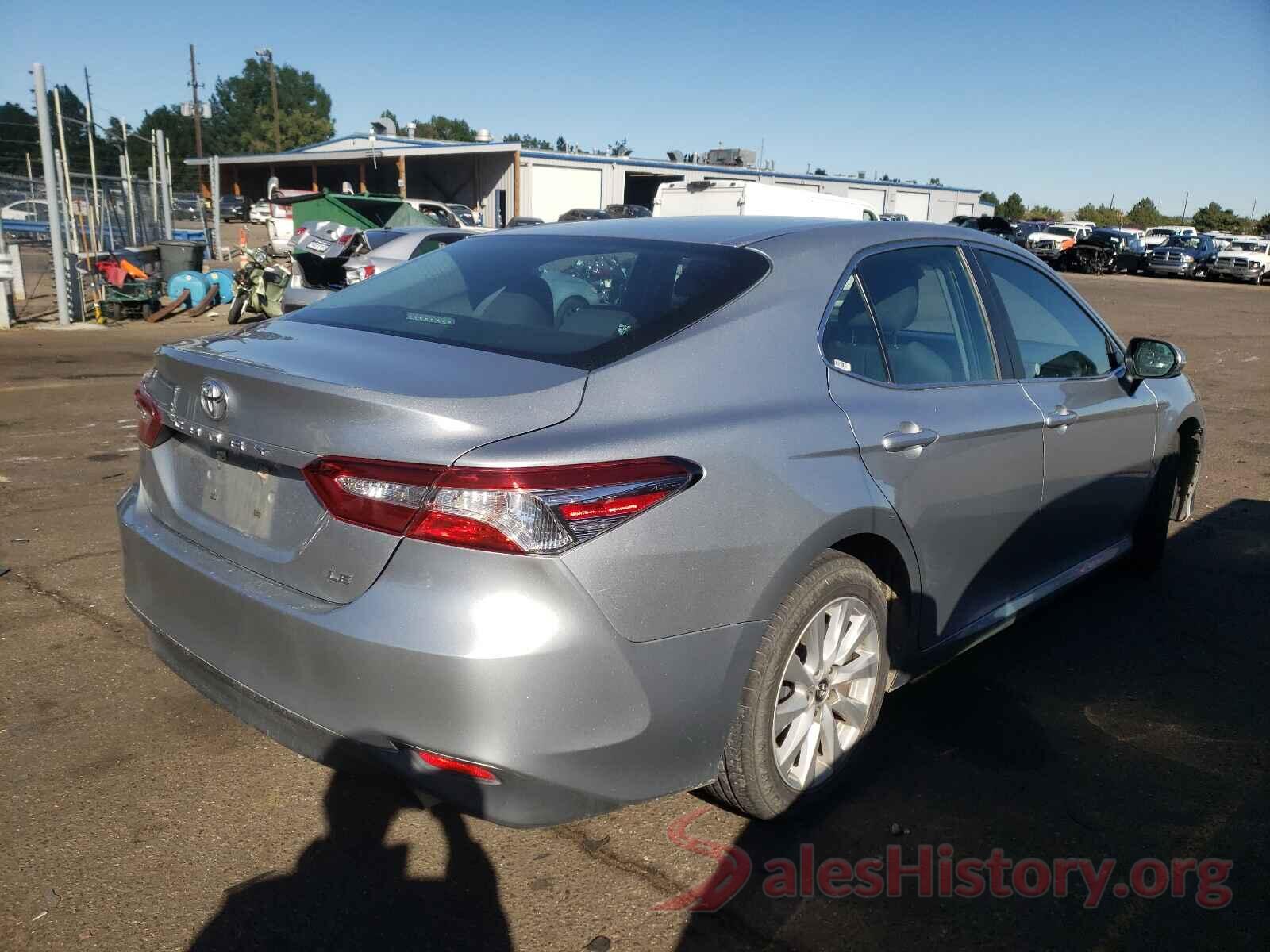 4T1B11HK2JU635986 2018 TOYOTA CAMRY