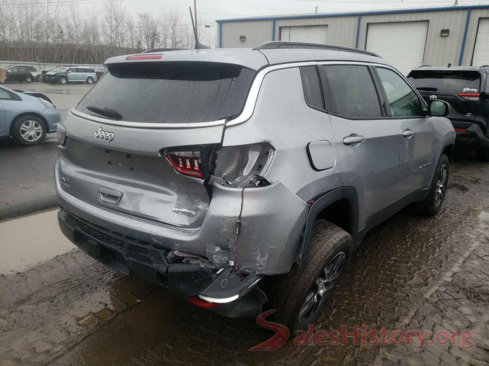 3C4NJDBB6JT262196 2018 JEEP COMPASS