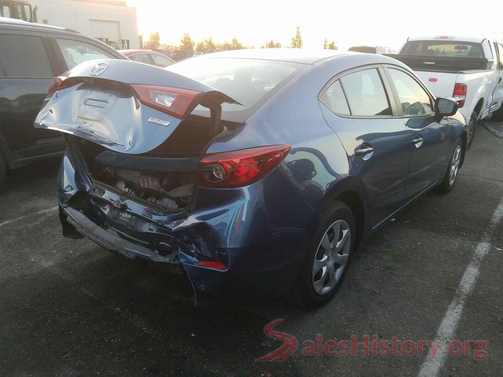 3MZBN1U75JM166498 2018 MAZDA 3