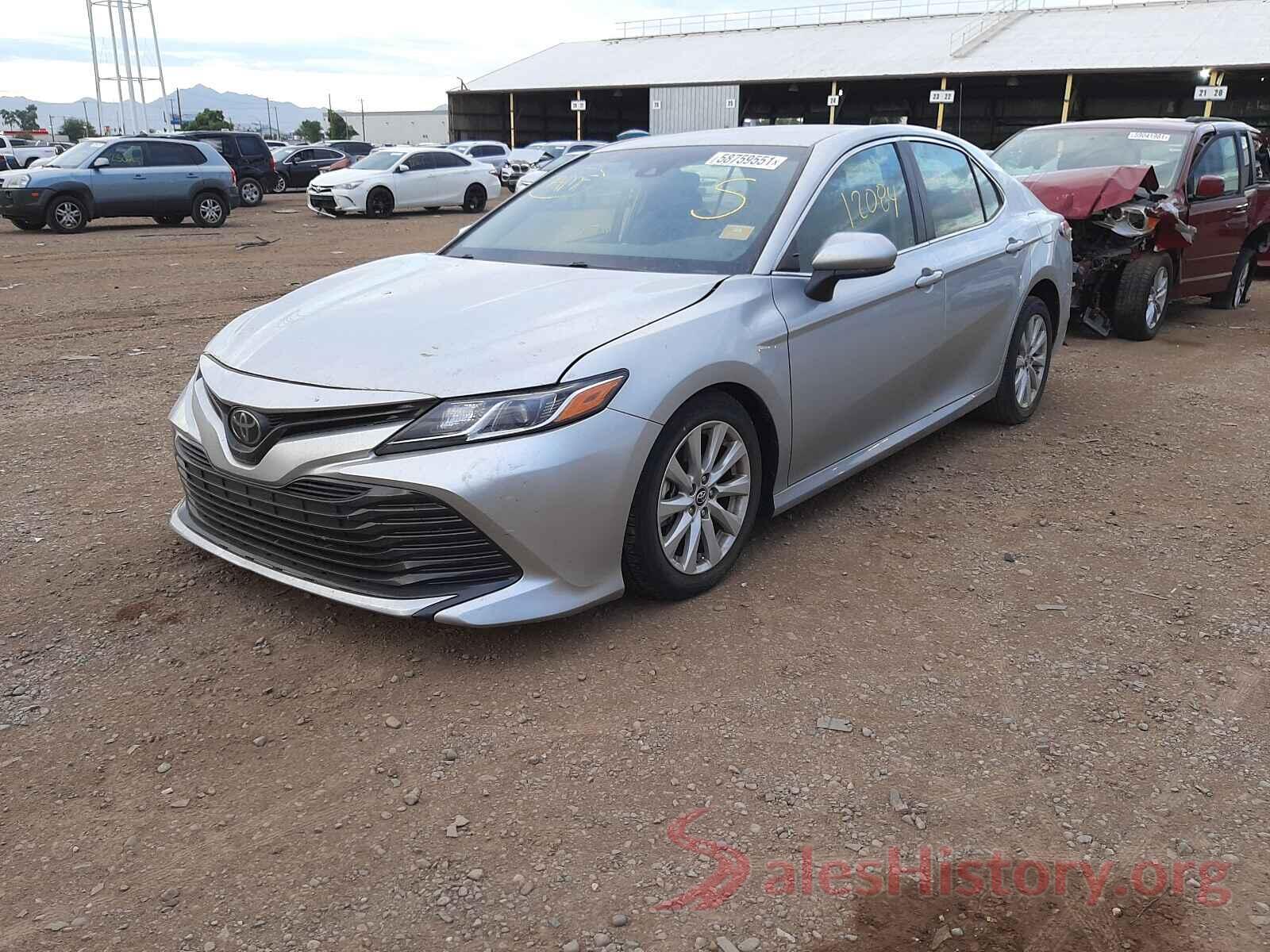 JTNB11HK0J3041001 2018 TOYOTA CAMRY