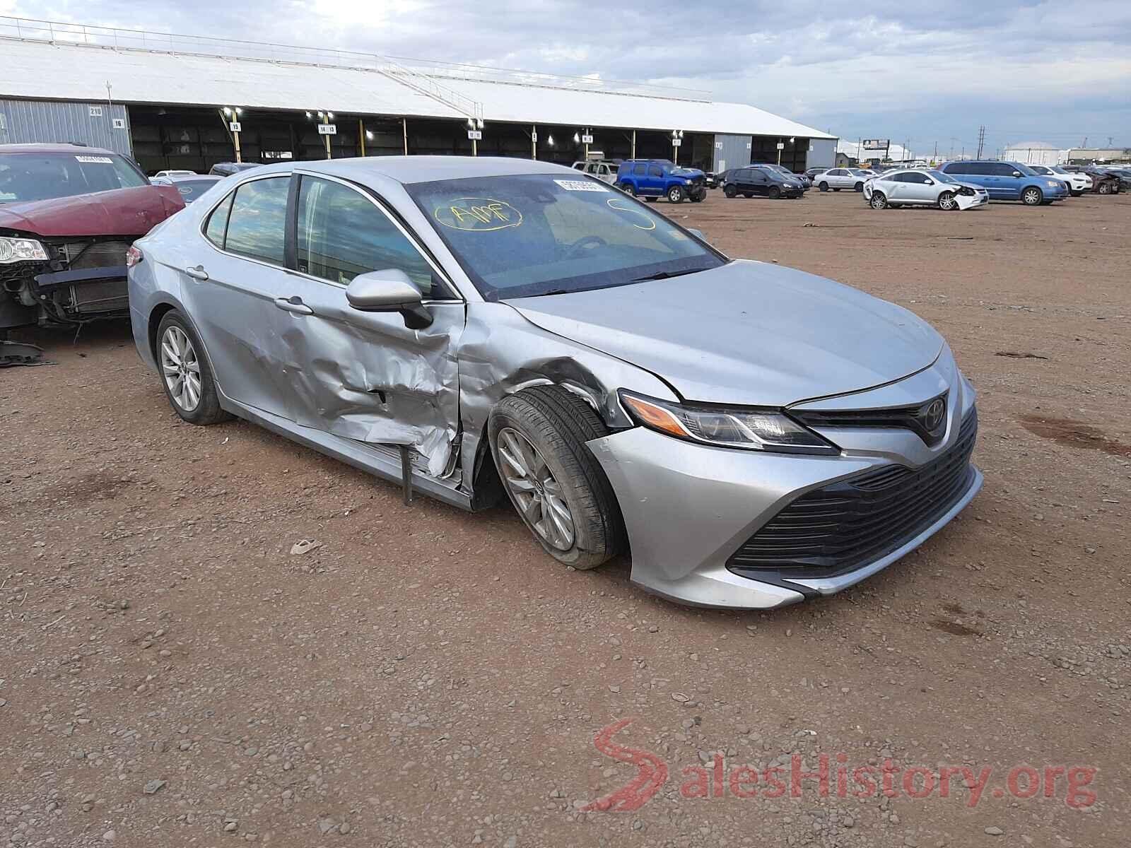 JTNB11HK0J3041001 2018 TOYOTA CAMRY