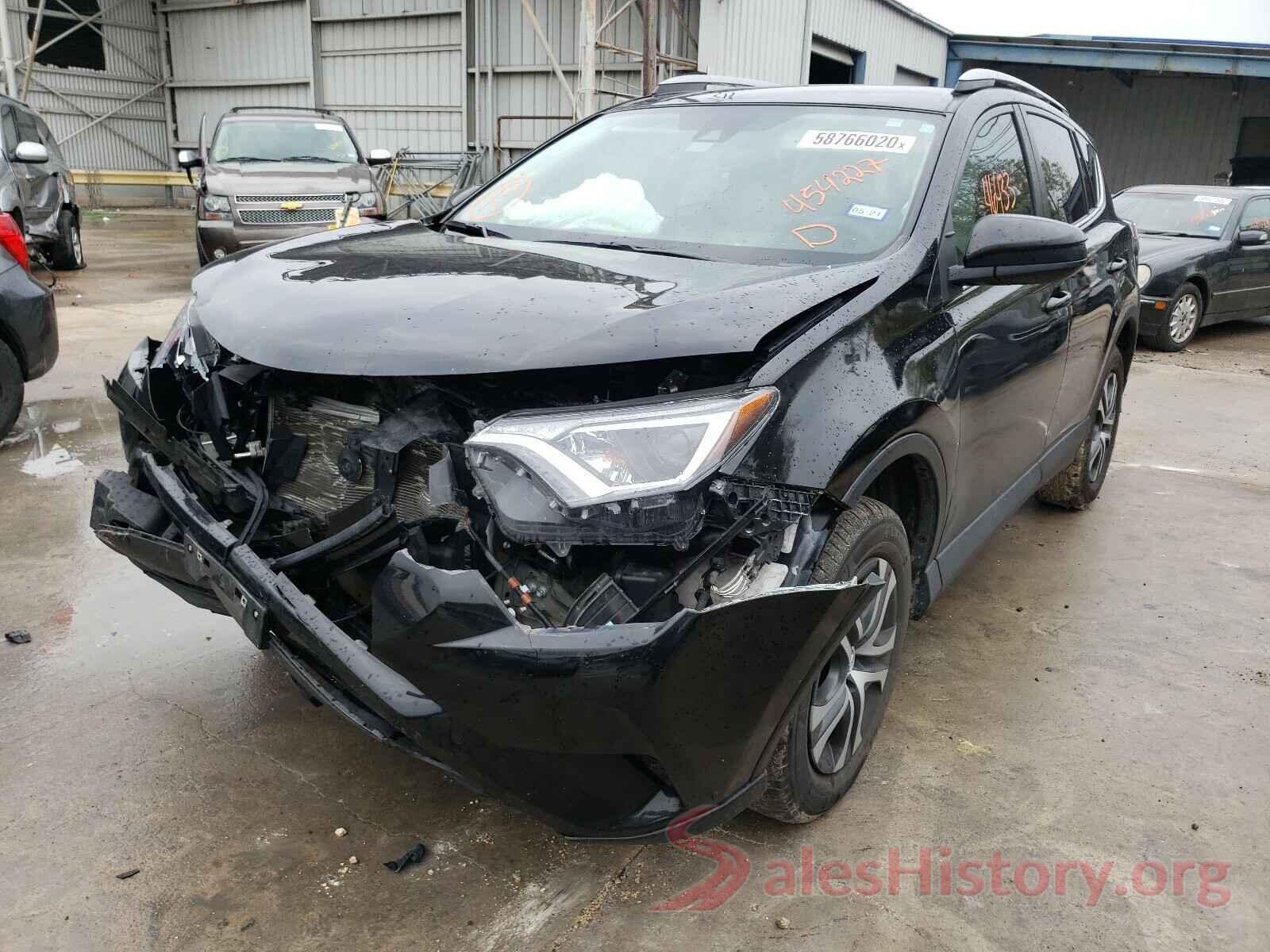 2T3ZFREV0JW454227 2018 TOYOTA RAV4