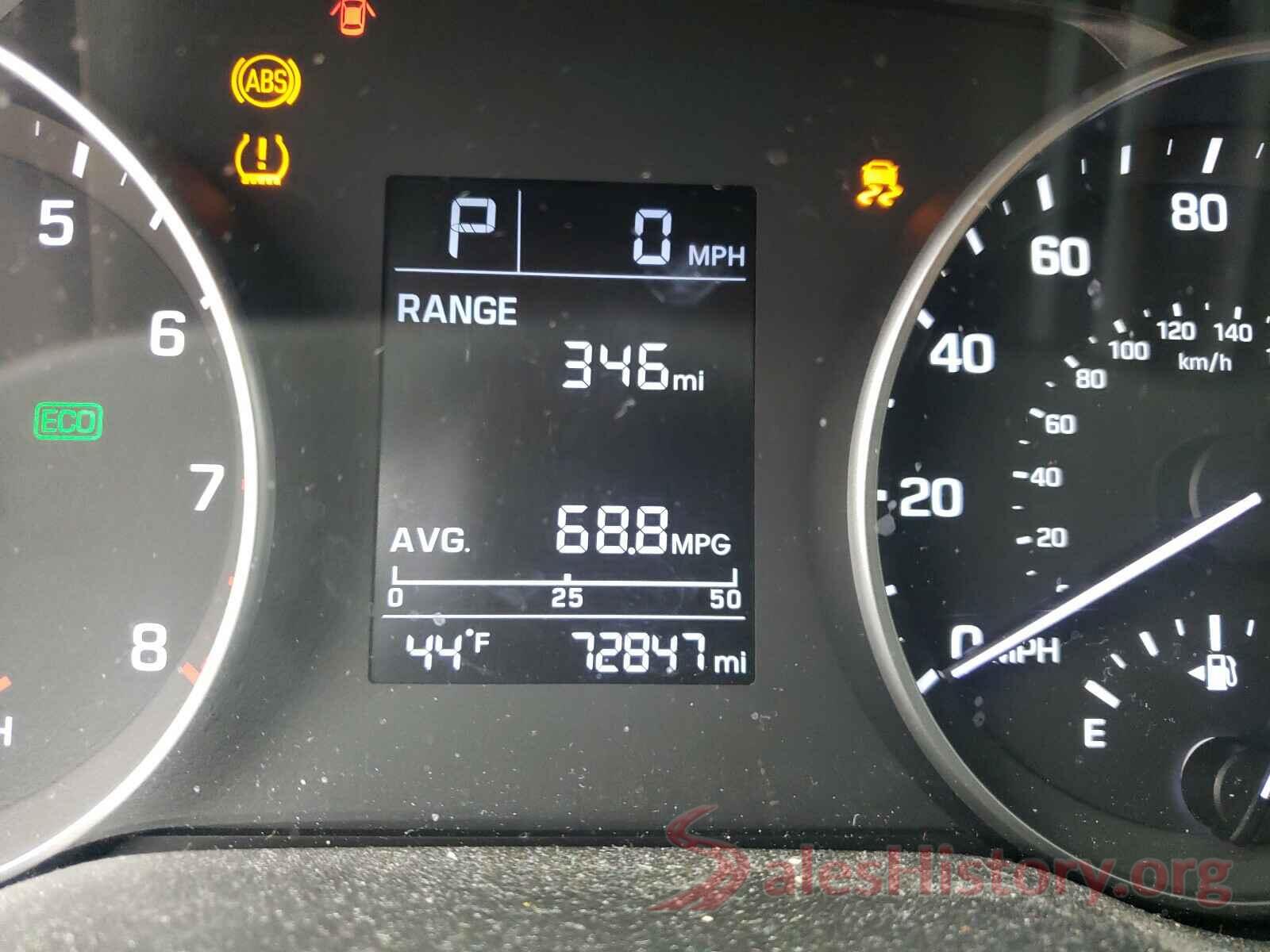 5NPD74LF7HH069996 2017 HYUNDAI ELANTRA