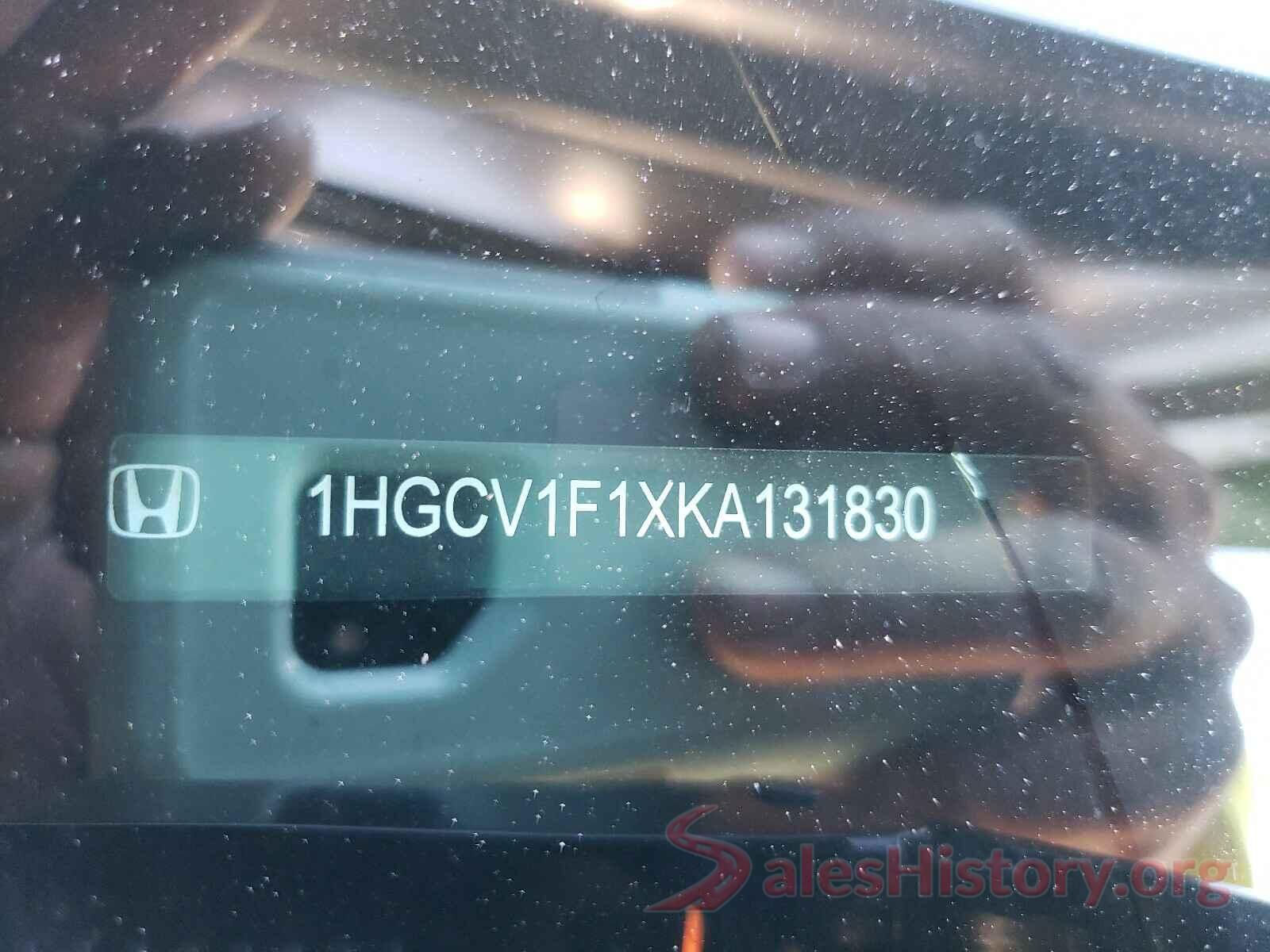 1HGCV1F1XKA131830 2019 HONDA ACCORD