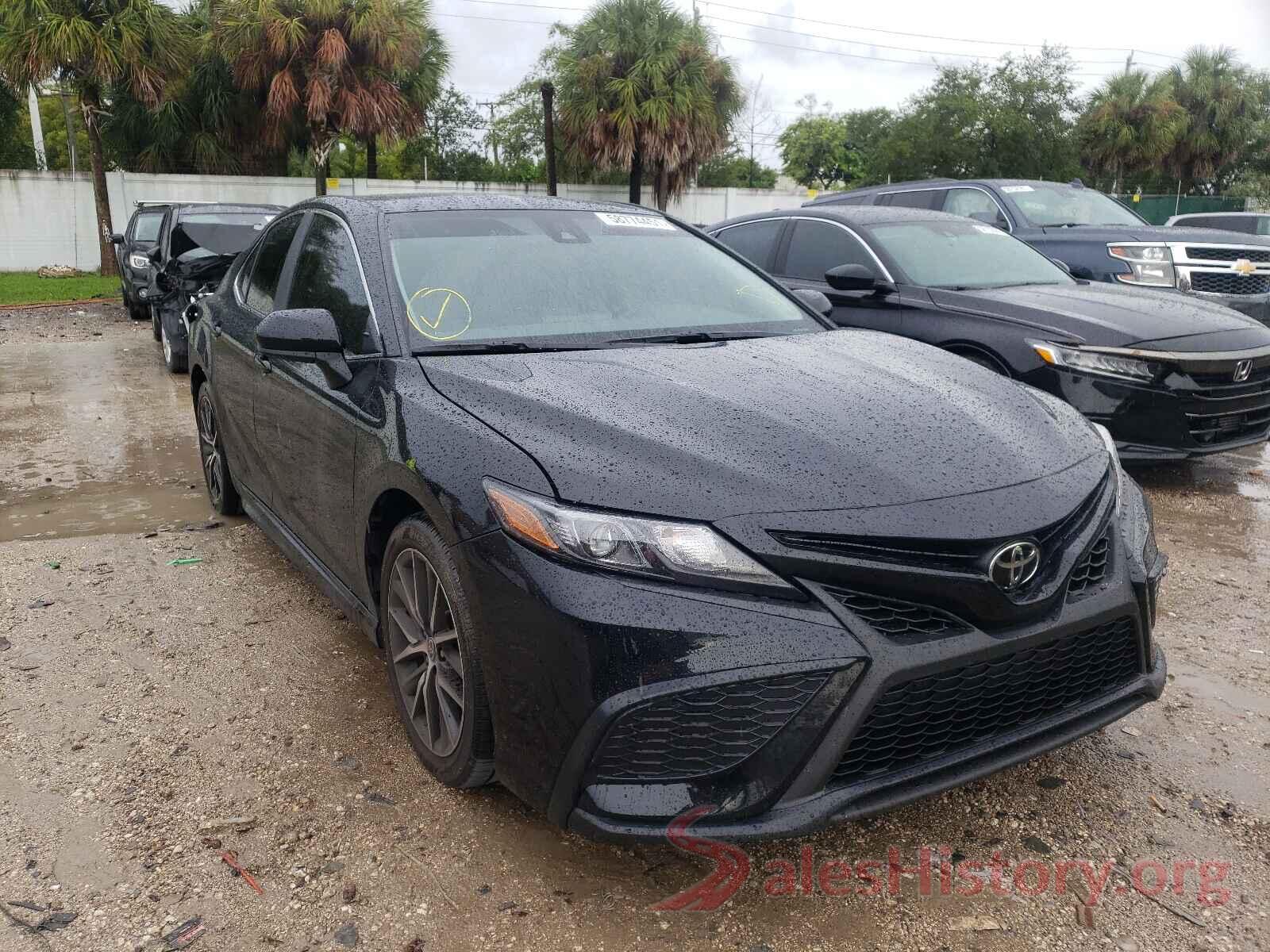 4T1G11AK2MU613684 2021 TOYOTA CAMRY