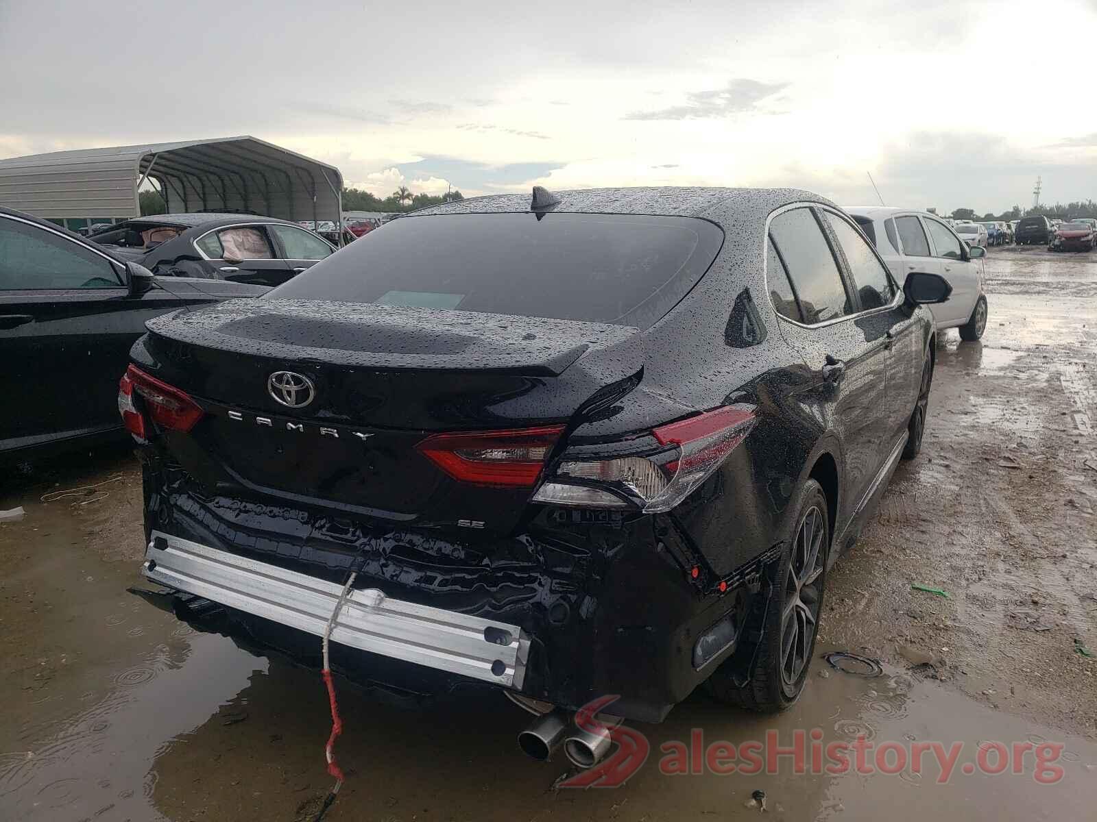 4T1G11AK2MU613684 2021 TOYOTA CAMRY