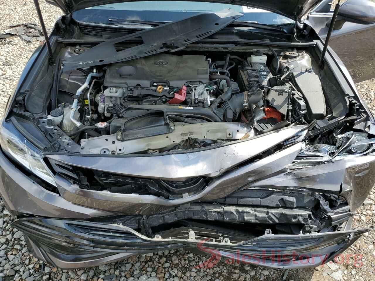 4T1B11HK8JU066772 2018 TOYOTA CAMRY