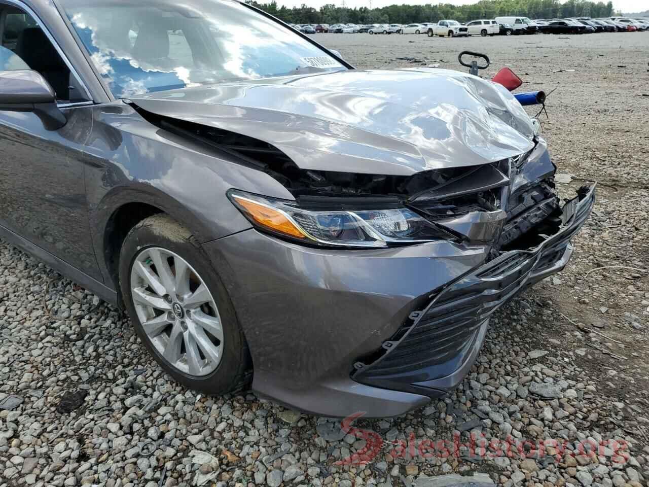 4T1B11HK8JU066772 2018 TOYOTA CAMRY