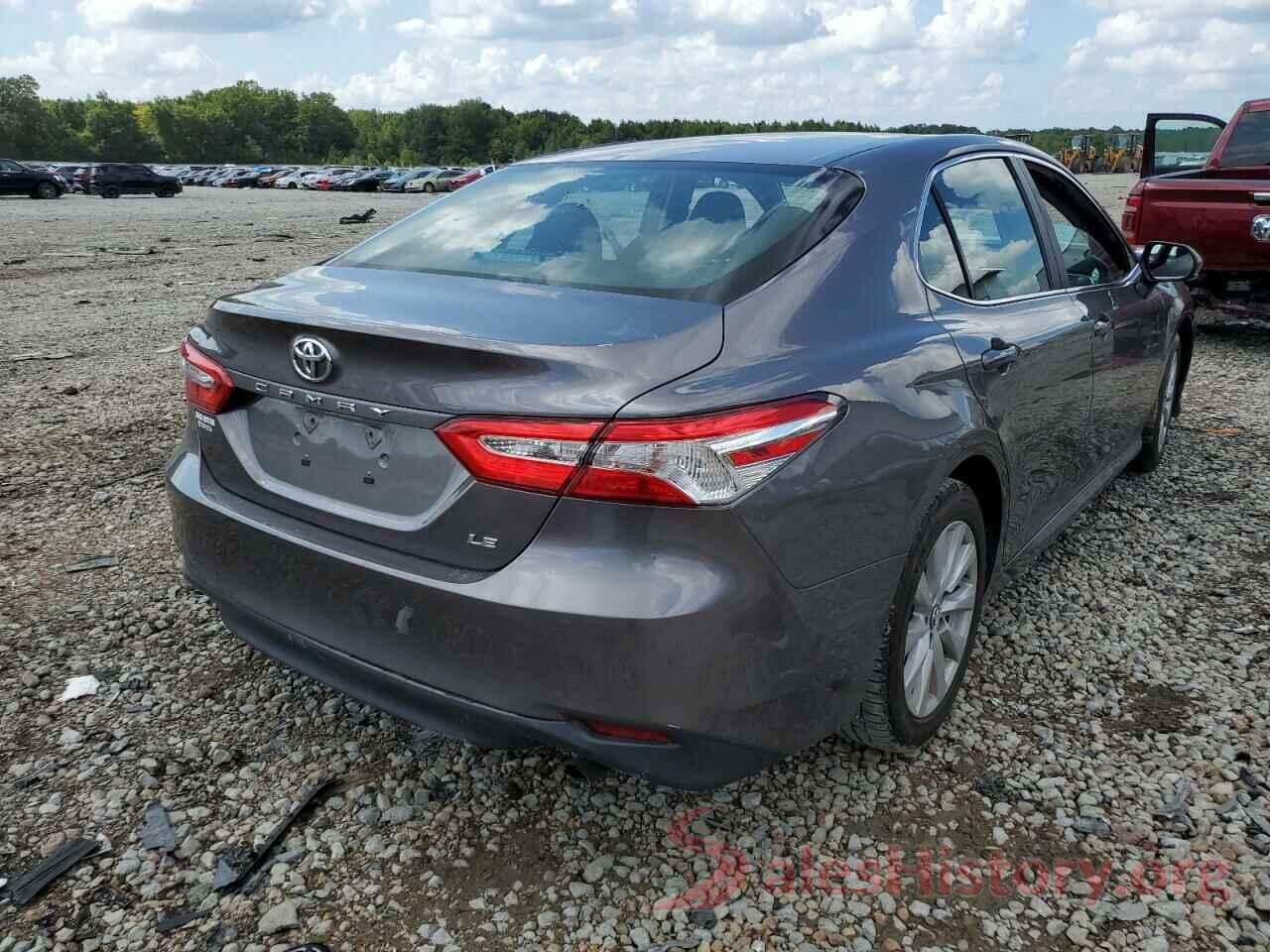 4T1B11HK8JU066772 2018 TOYOTA CAMRY