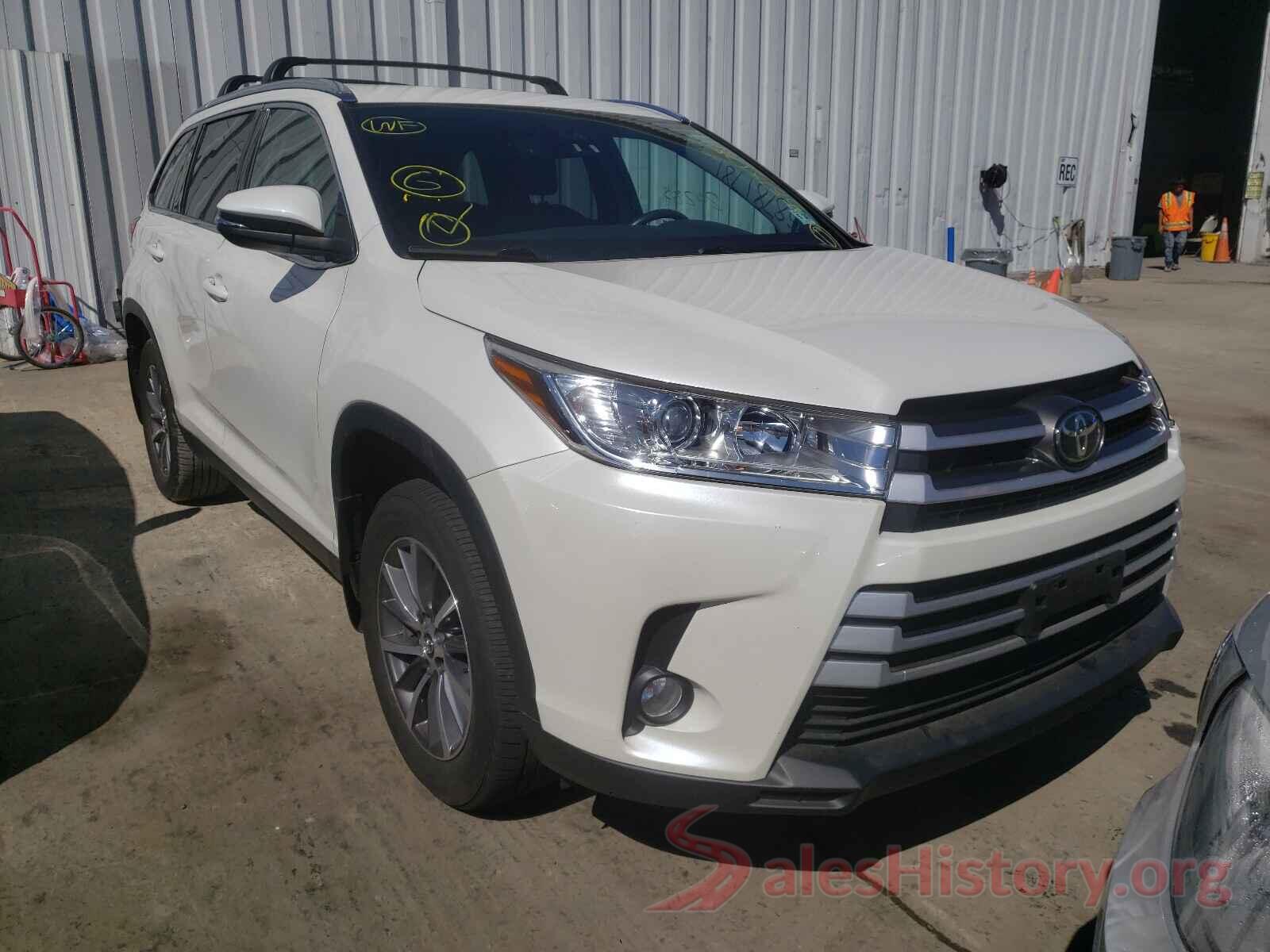 5TDJZRFH2KS597776 2019 TOYOTA HIGHLANDER