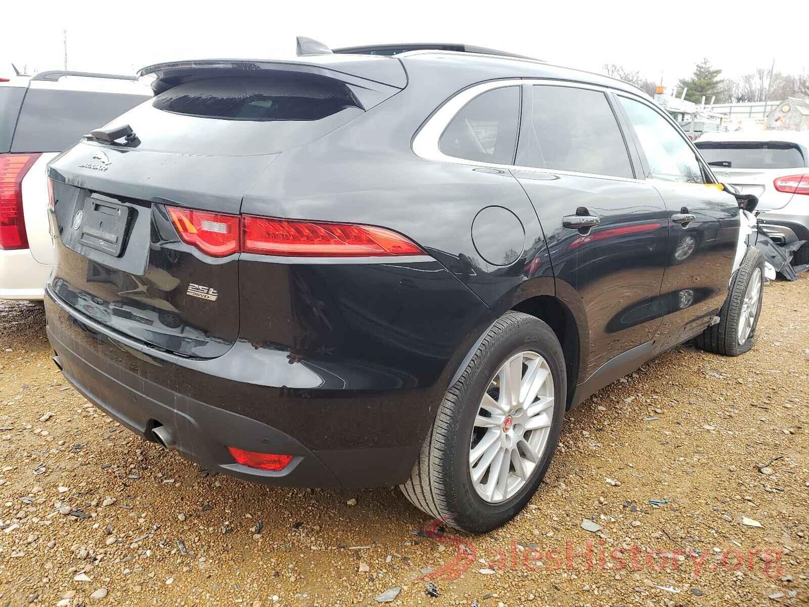 SADCK2FX8JA267135 2018 JAGUAR F-PACE