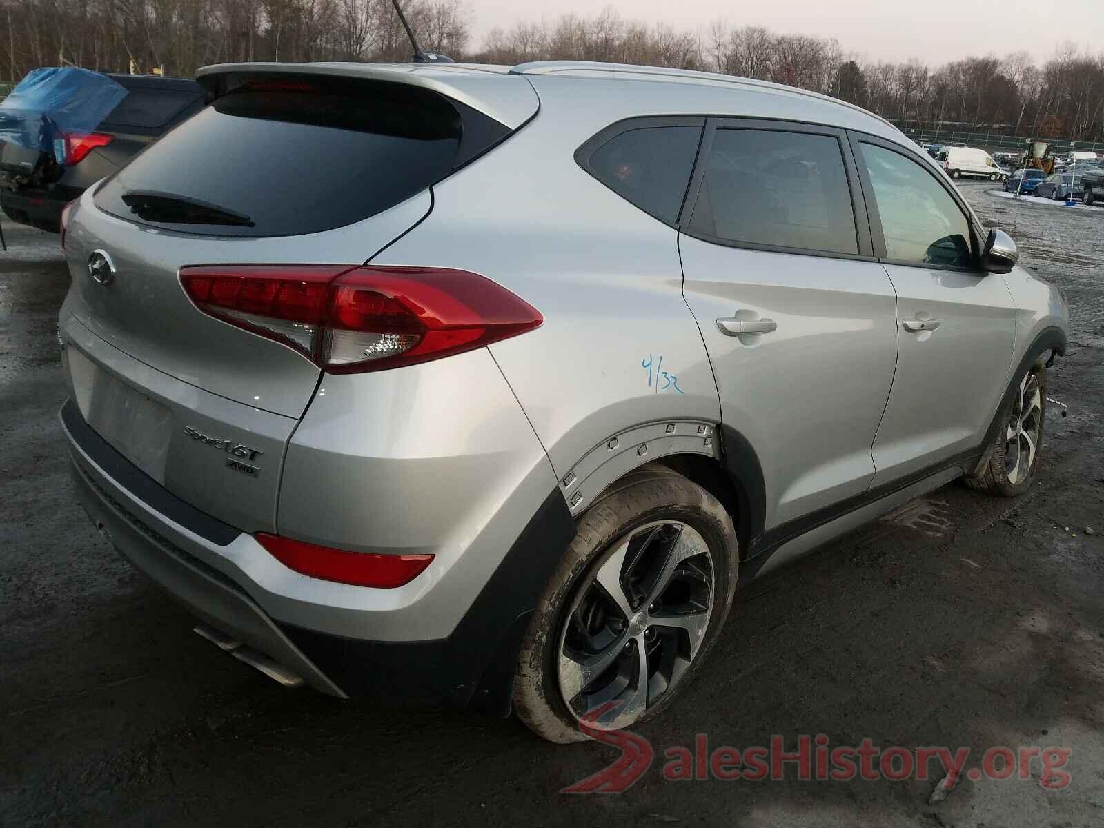 KM8J3CA24HU301447 2017 HYUNDAI TUCSON