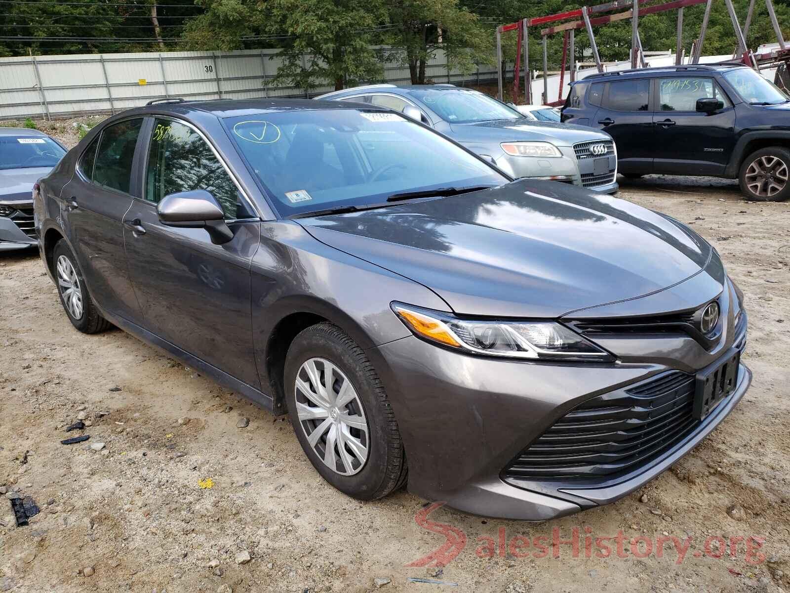 4T1B11HK4JU532200 2018 TOYOTA CAMRY