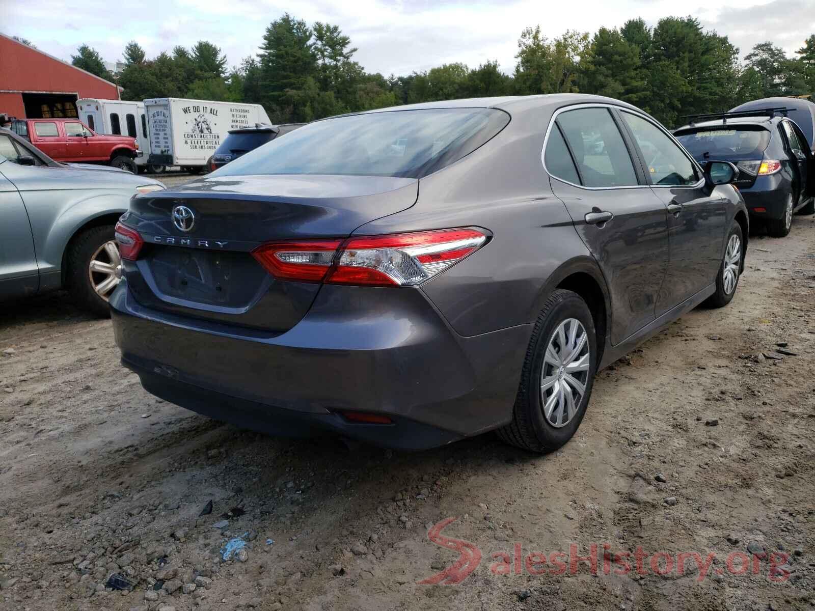 4T1B11HK4JU532200 2018 TOYOTA CAMRY