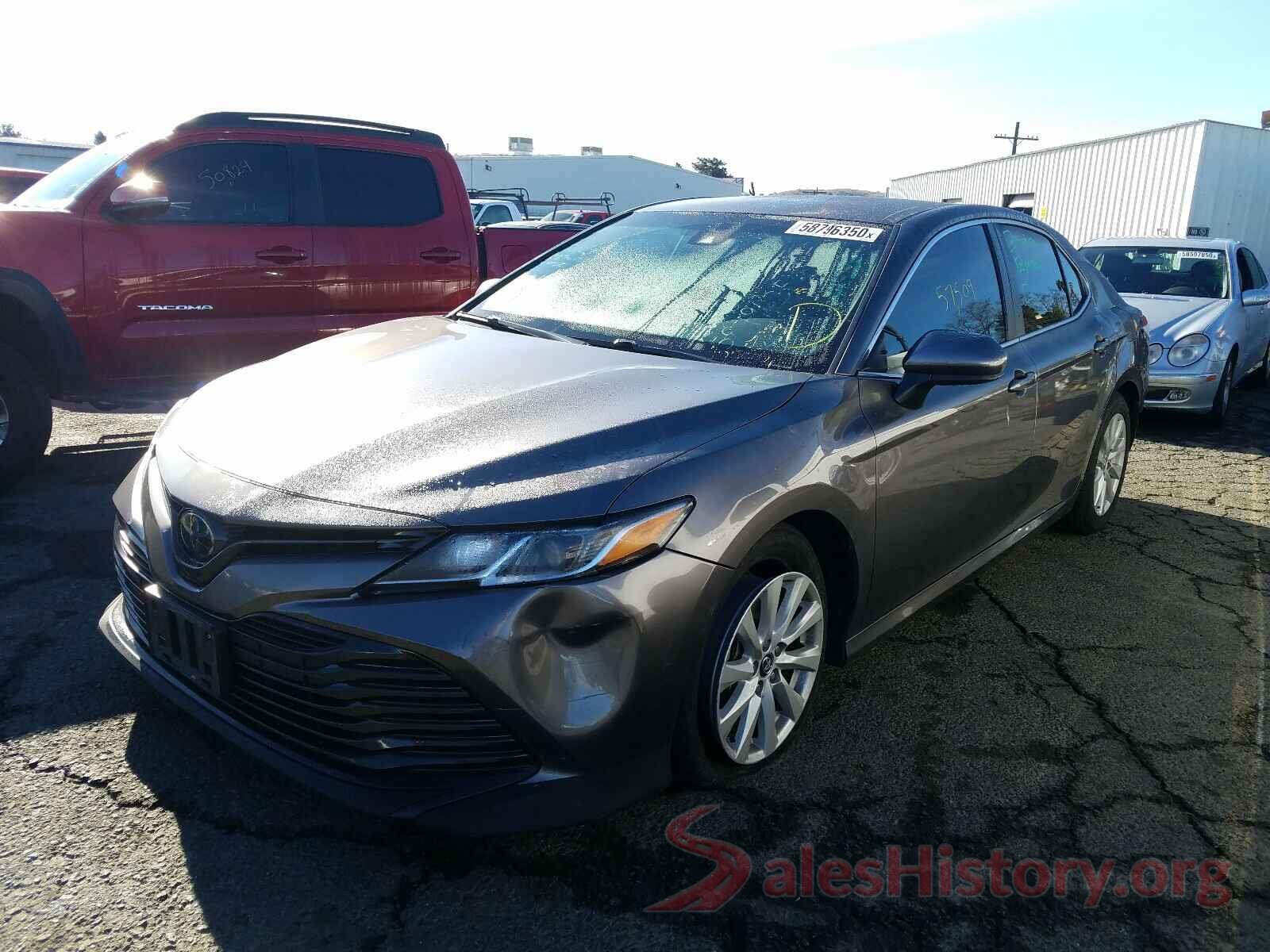 4T1B11HK5JU060850 2018 TOYOTA CAMRY