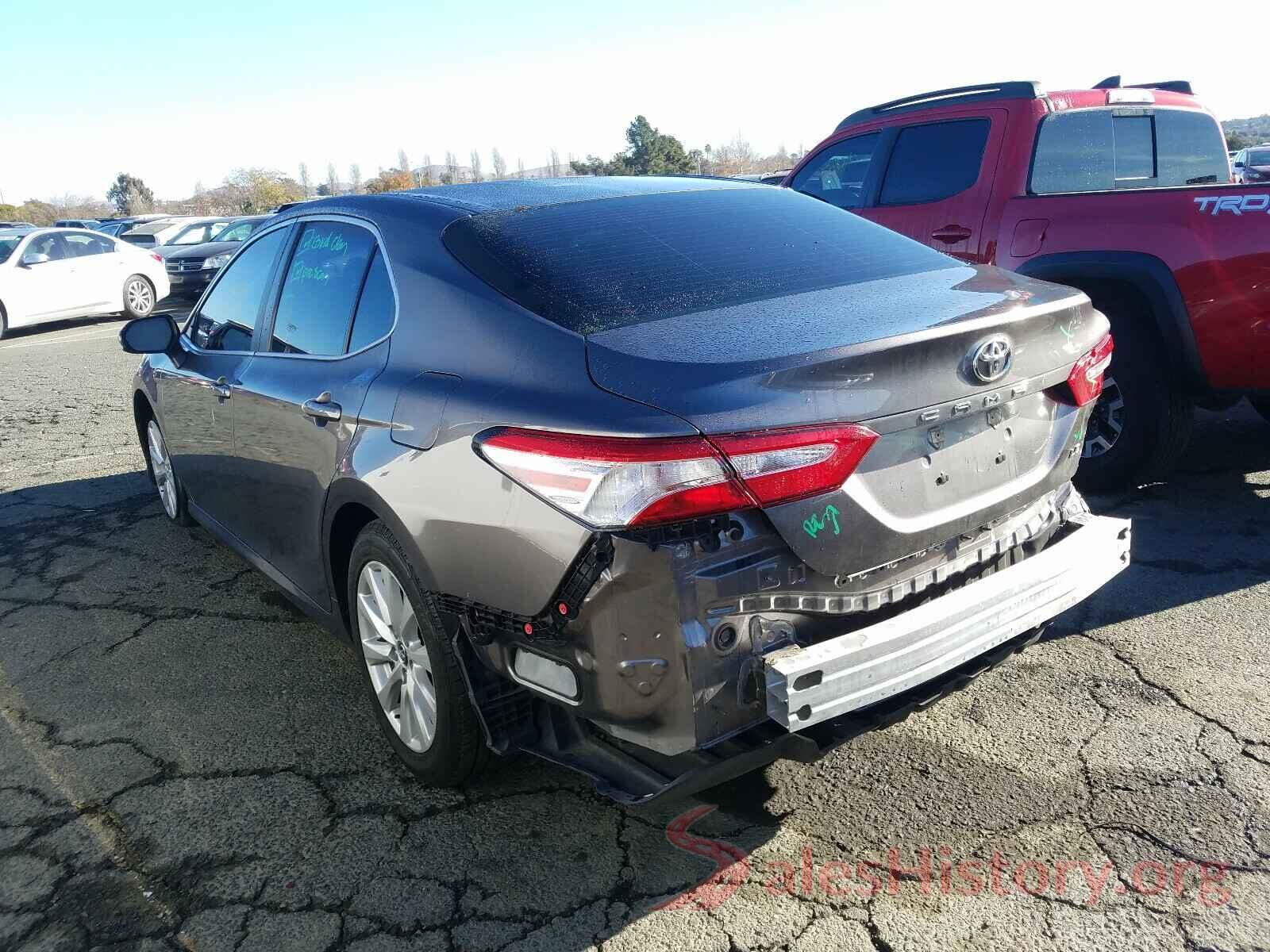 4T1B11HK5JU060850 2018 TOYOTA CAMRY